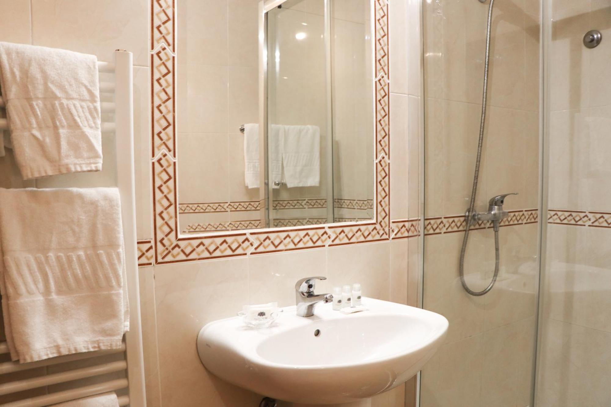 Quarto Familiar (4 Adultos)
