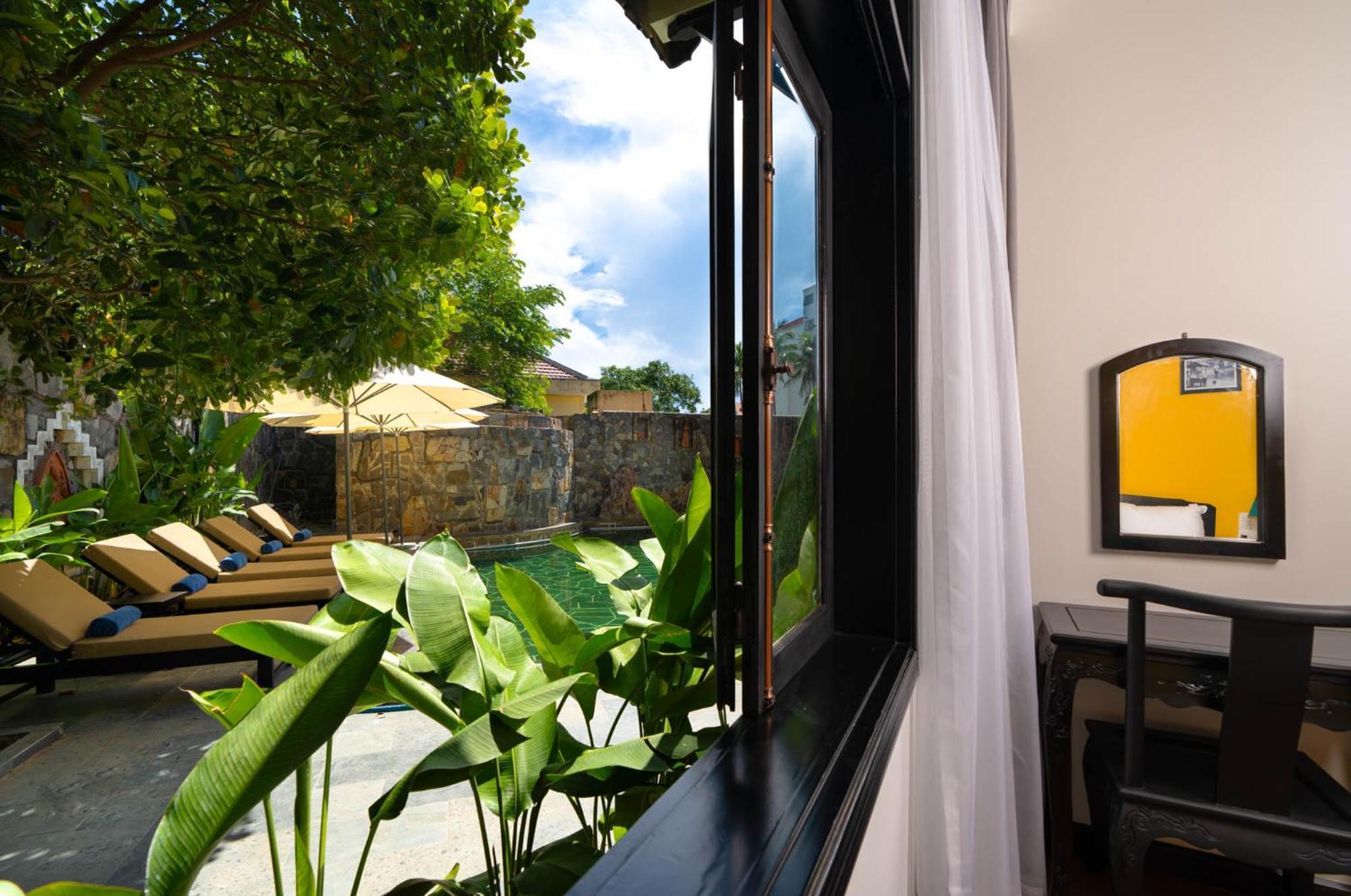 Superior Double Room with Garden View,1742666989:JPEG