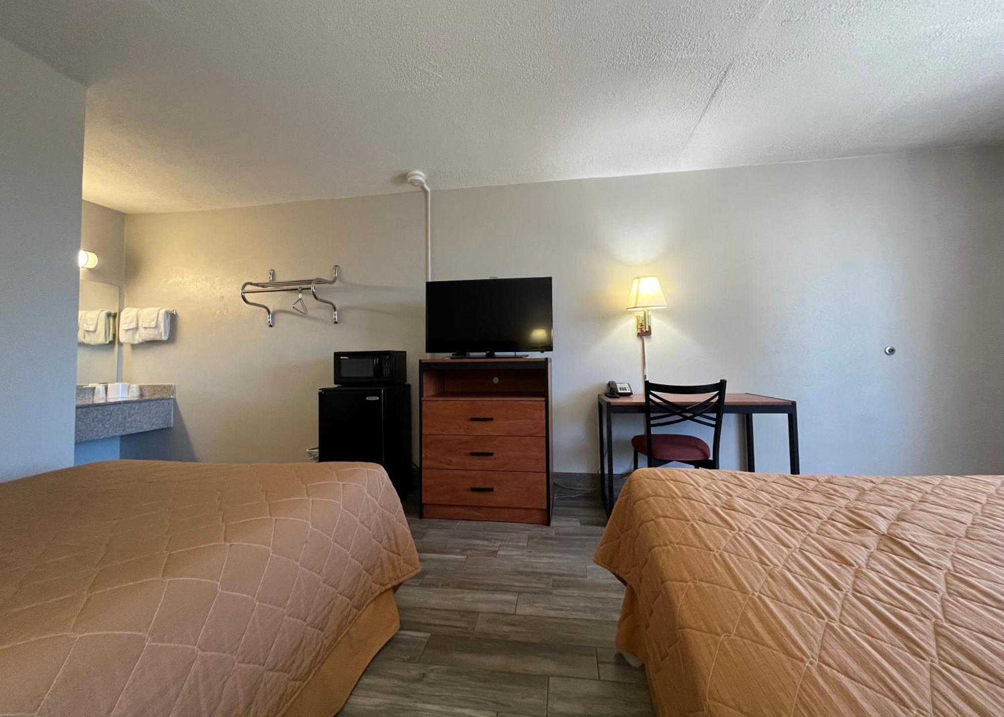 Double Room with Two Double Beds - Non-Smoking
