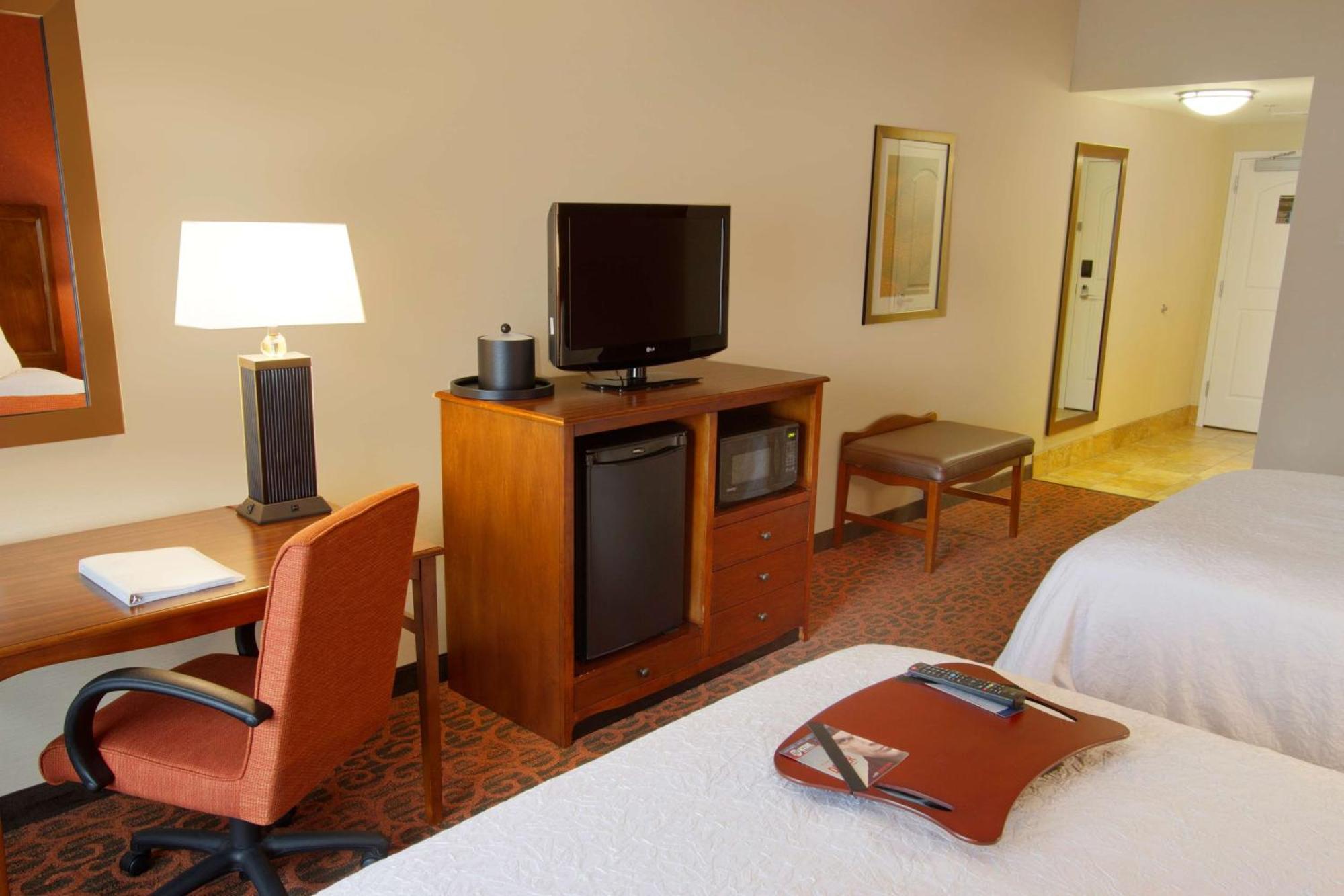Queen Room with Two Queen Beds and Roll-In Shower - Mobility and Hearing Access/Non-Smoking