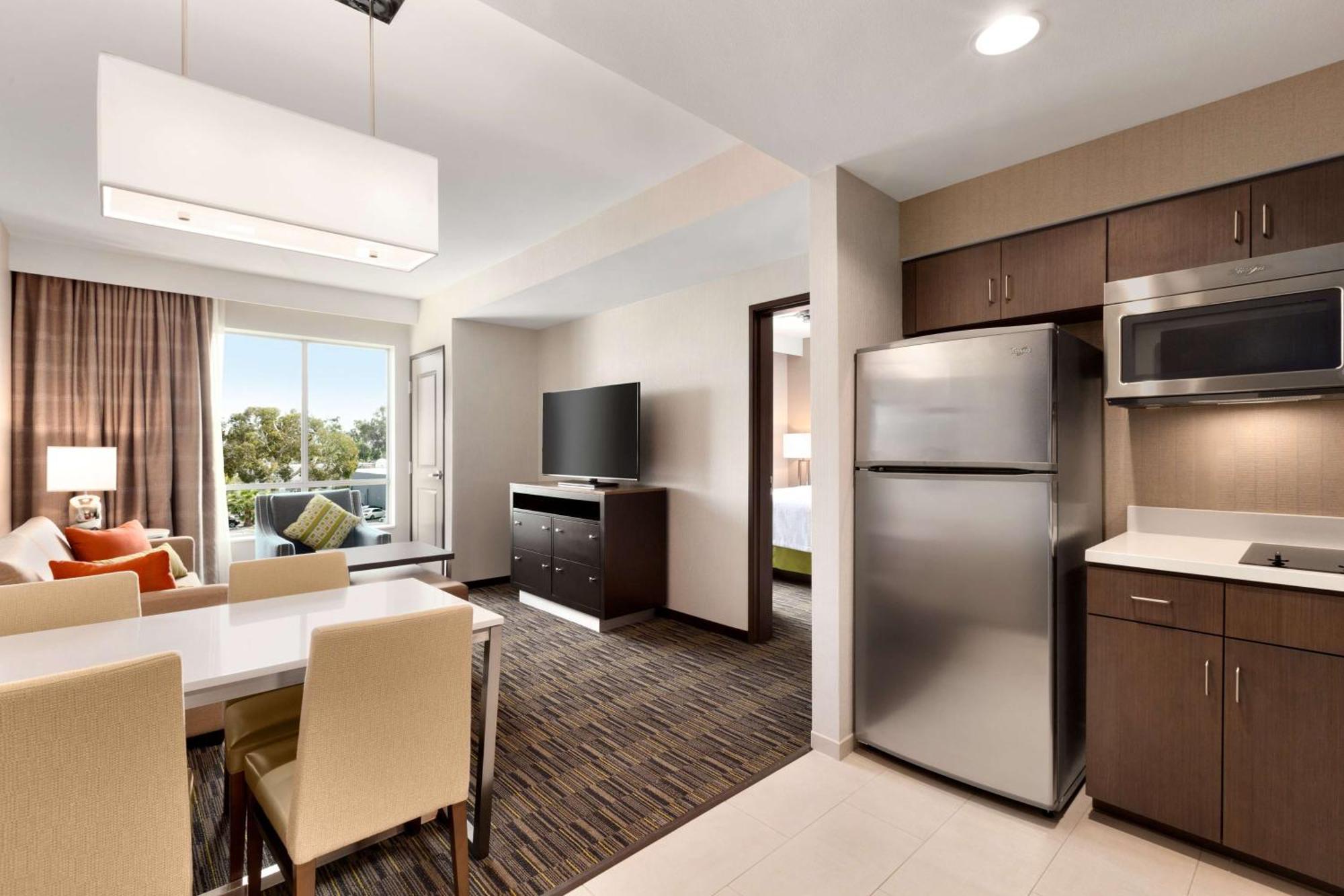 One-Bedroom King Suite
