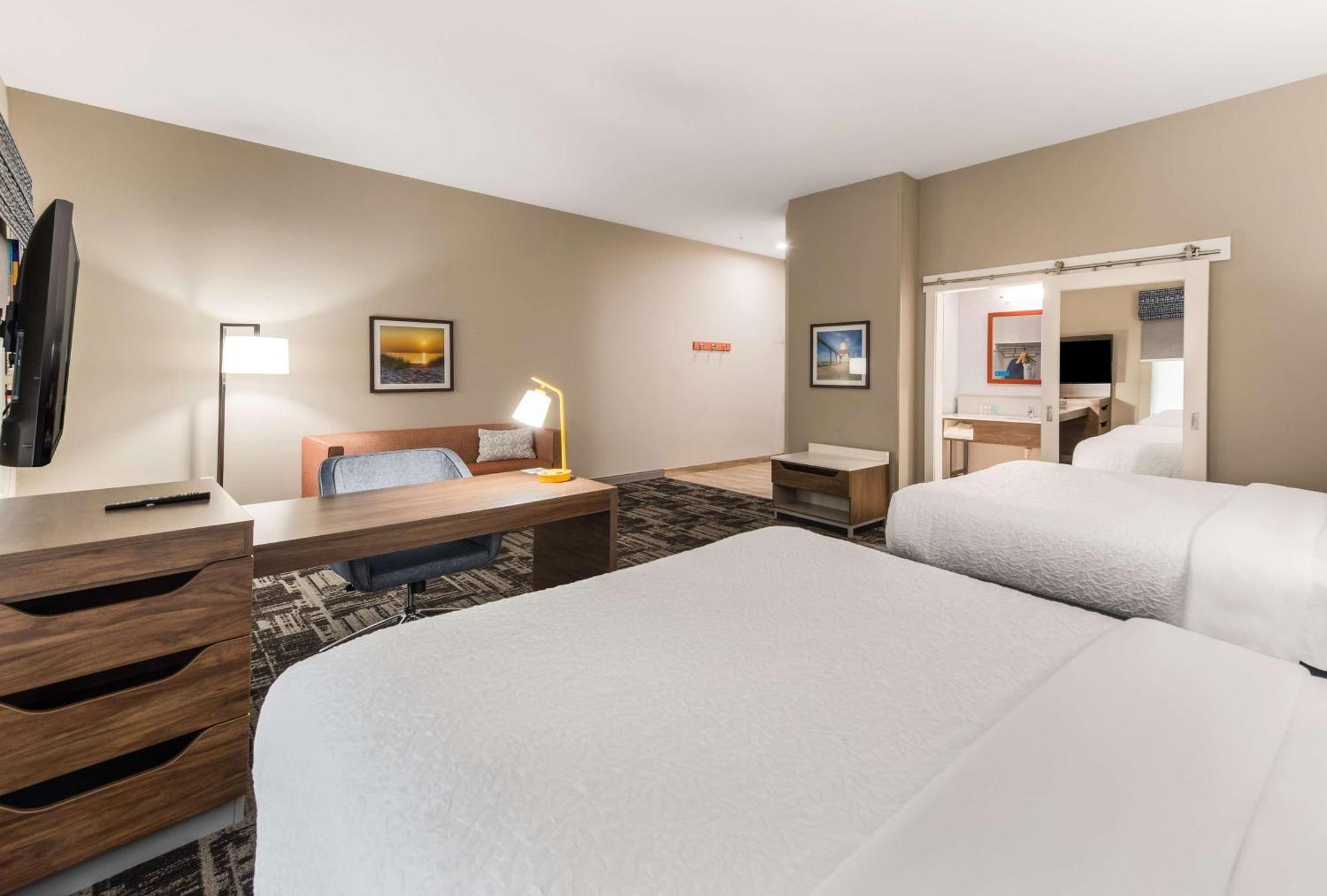 Studio Suite with Two Queen Beds - Non-Smoking