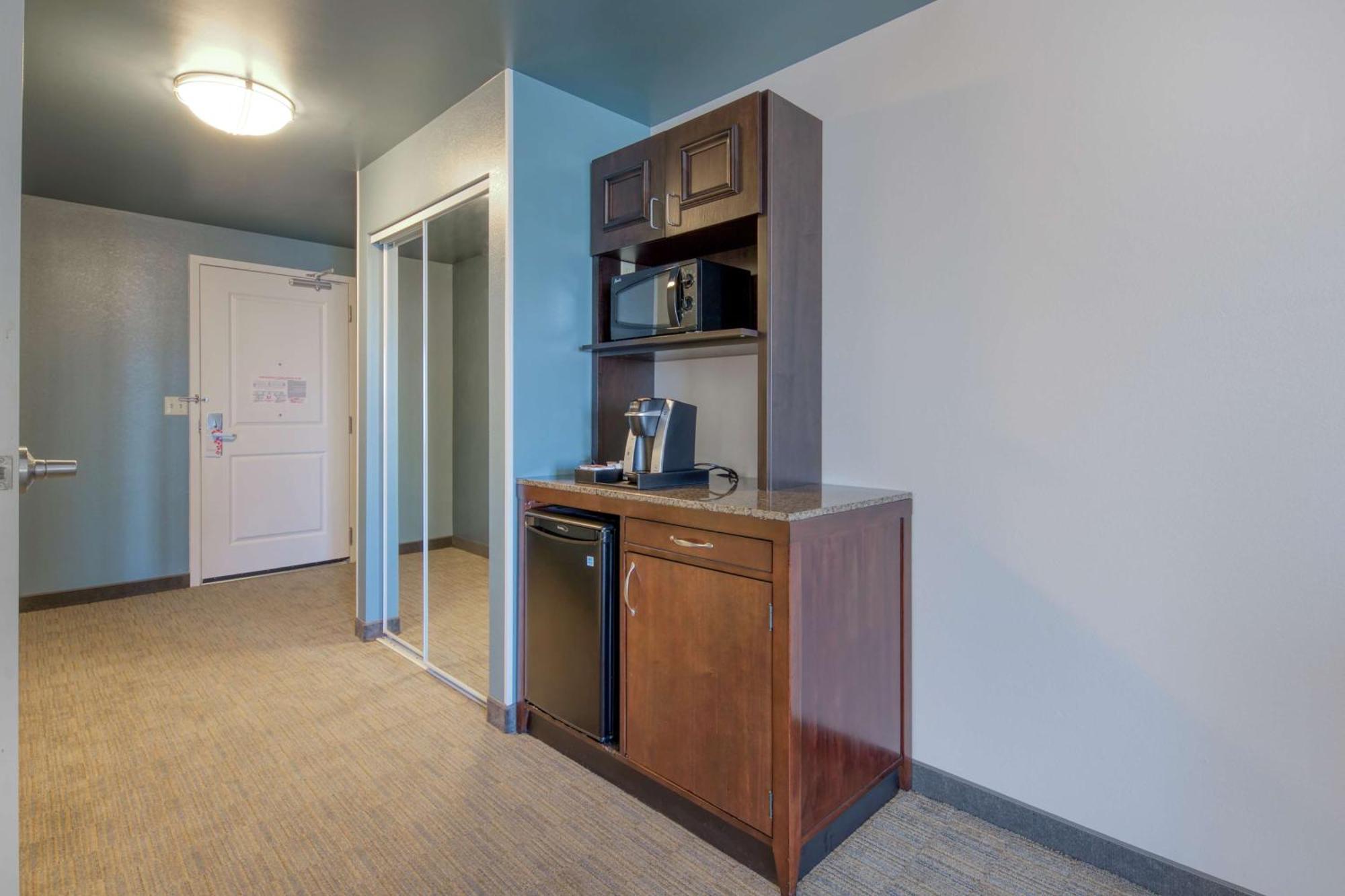 Two Queen Suite - Hearing Accessible