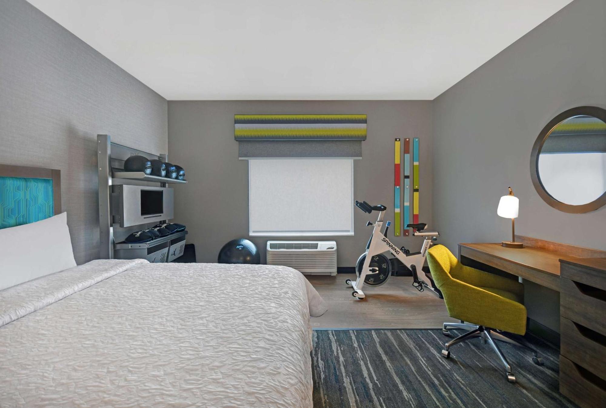 Fitness Kamer met Kingsize Bed