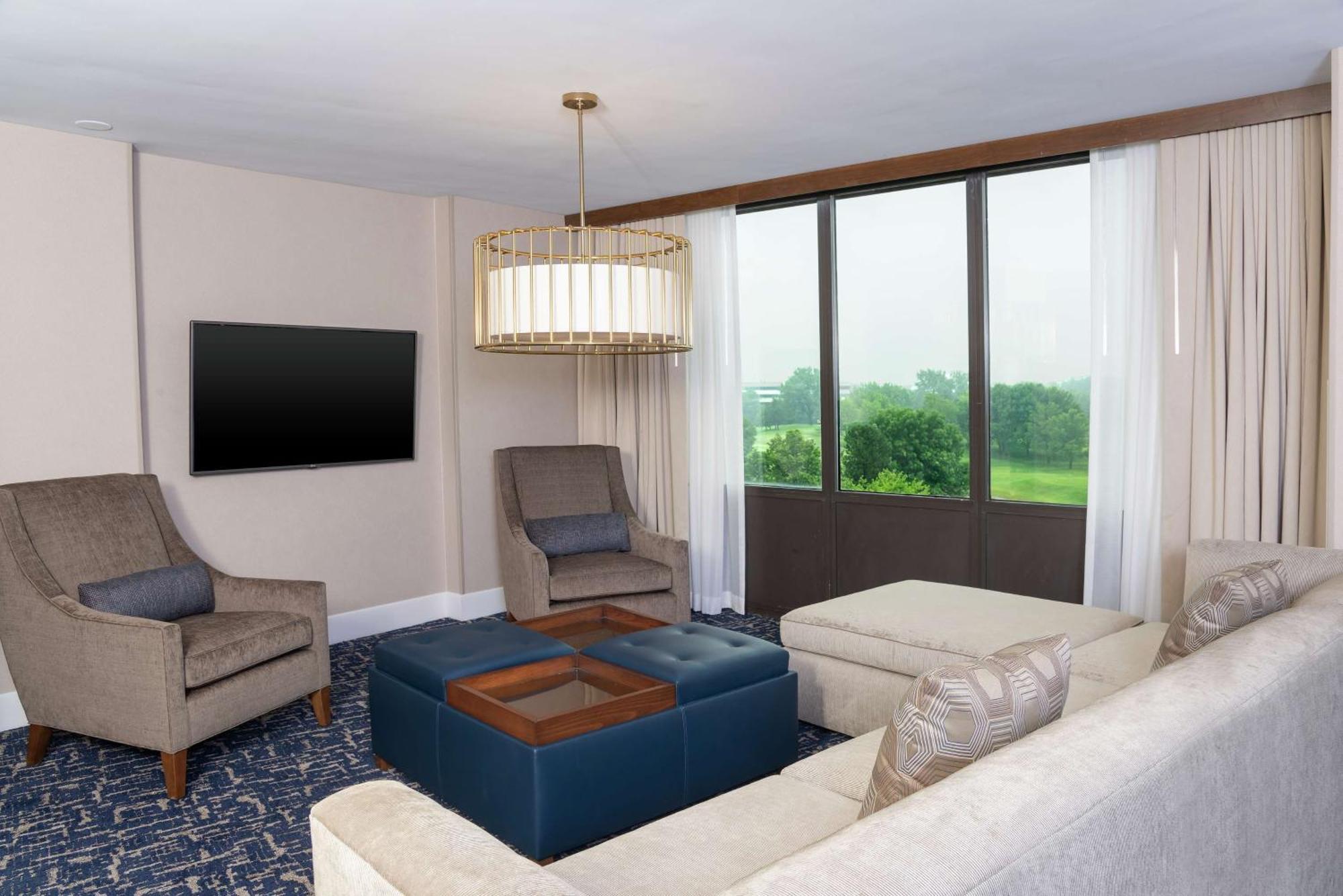 King Suite with Sofa Bed