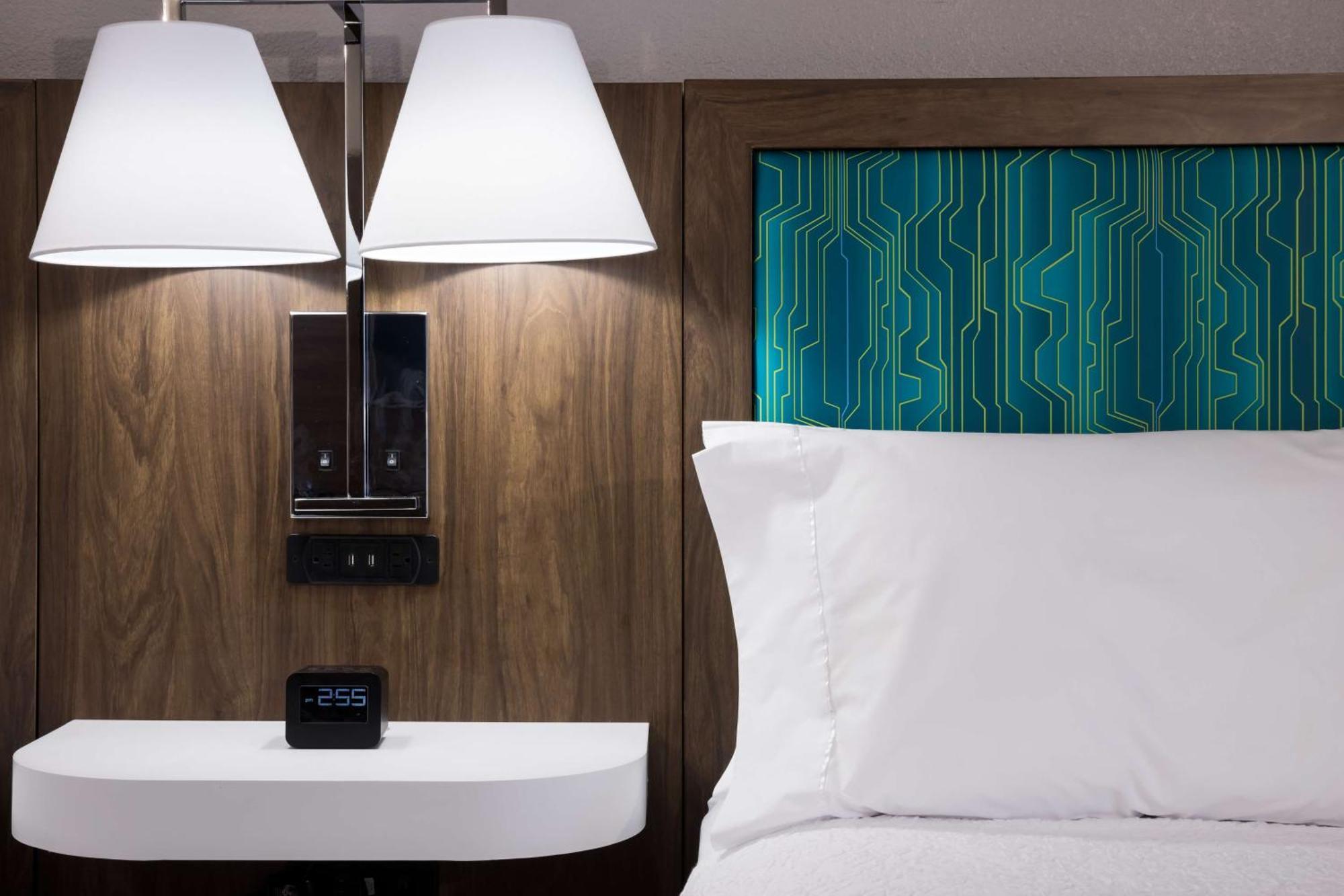 Room with Two Queen Beds - Non-Smoking