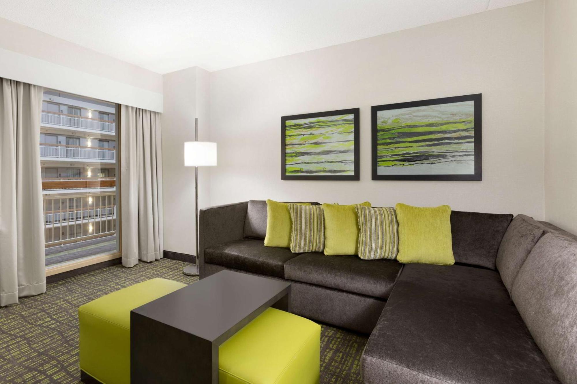 Suite with Two Queen Beds - Non-Smoking