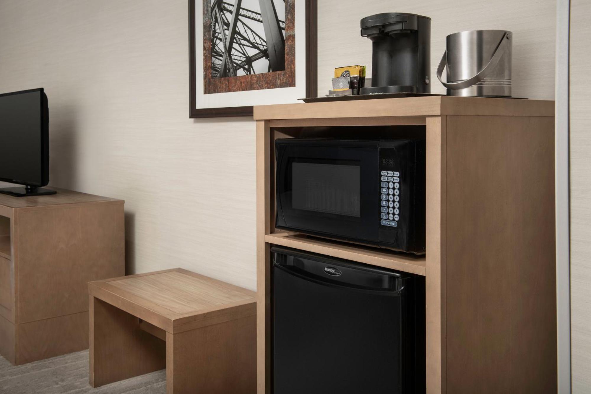 Queen Room - Disability Access/Non-Smoking