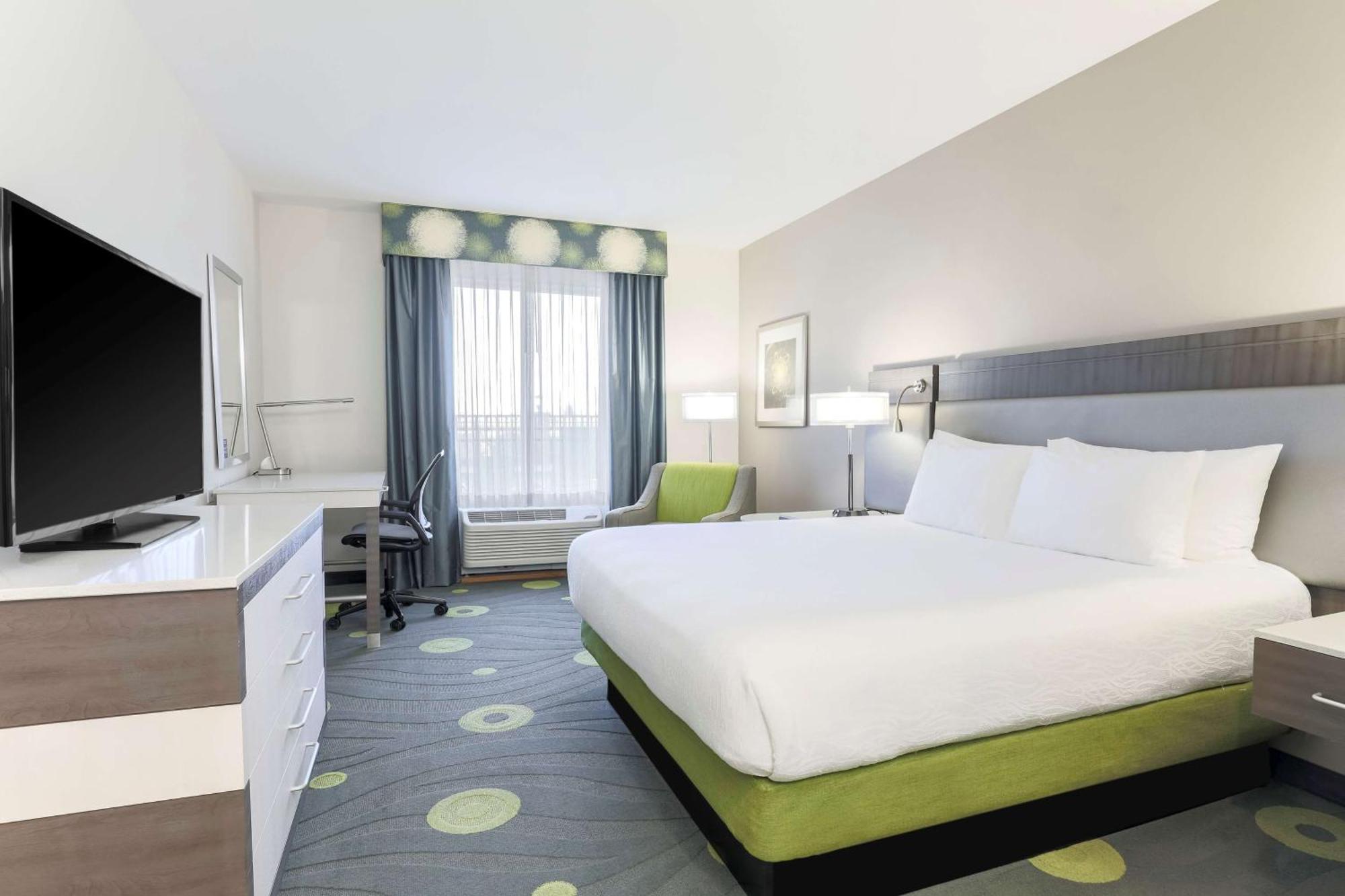King Room,1552147867:JPEG