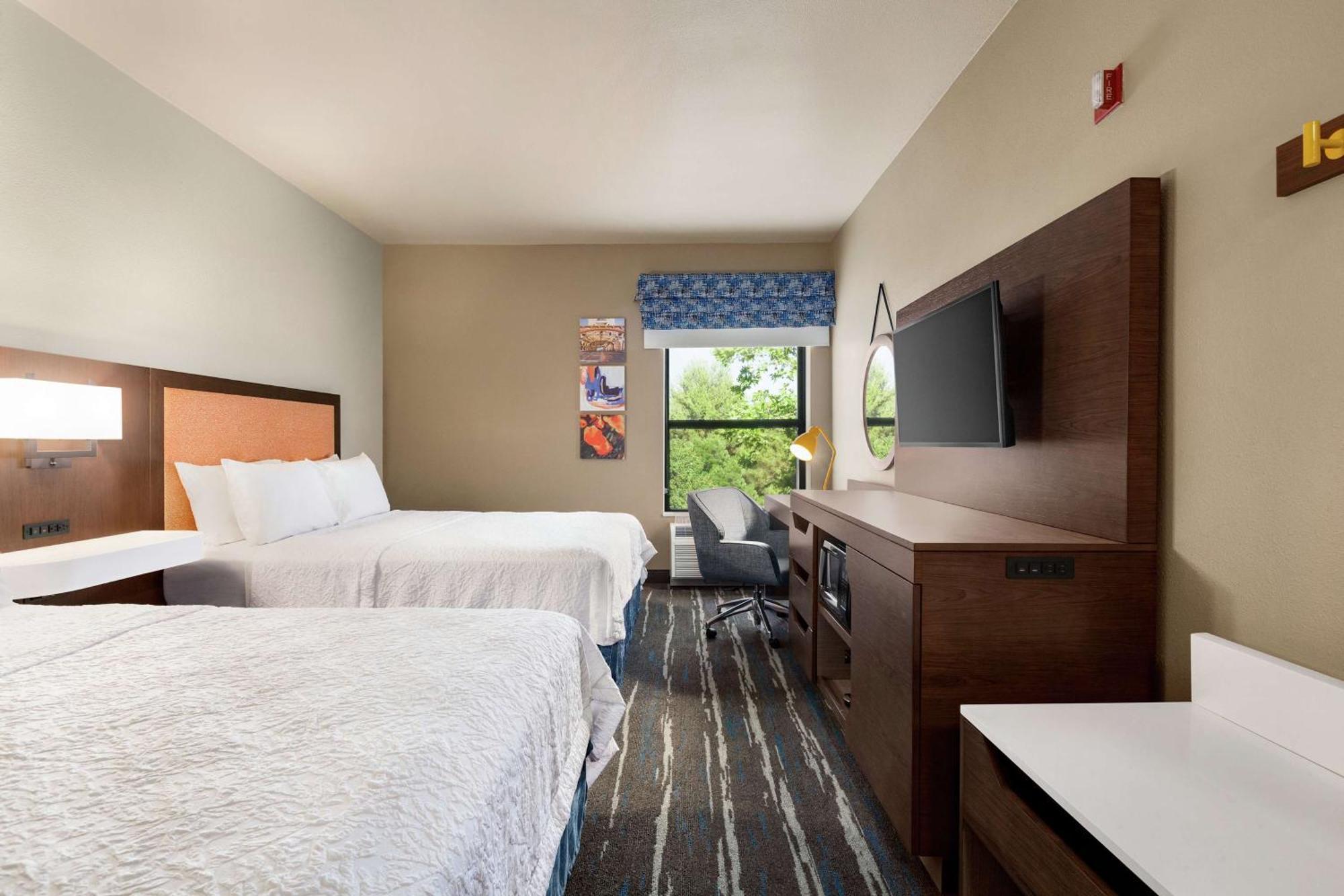 Room with Two Queen Beds - Non-Smoking
