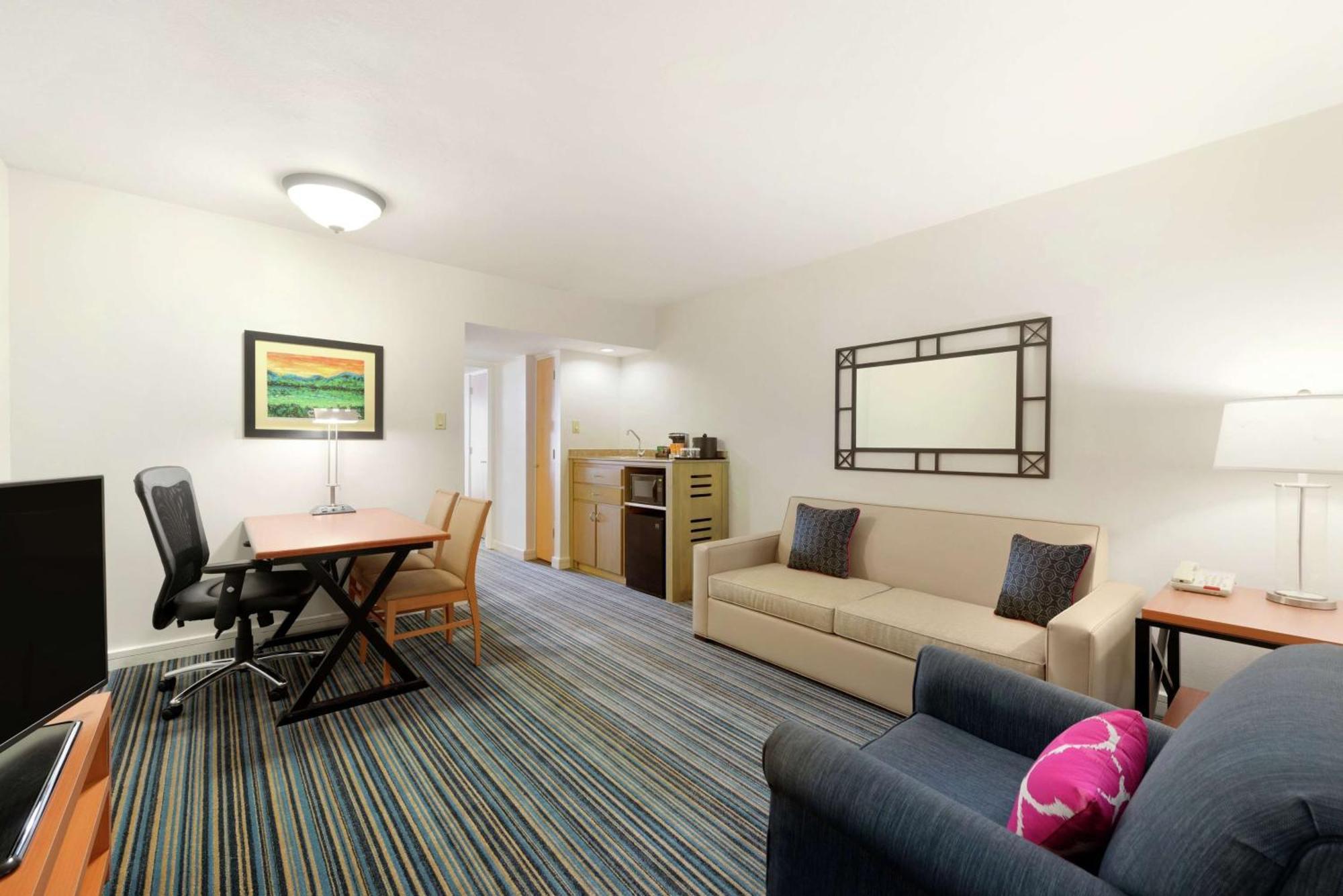 King Suite with Ocean View