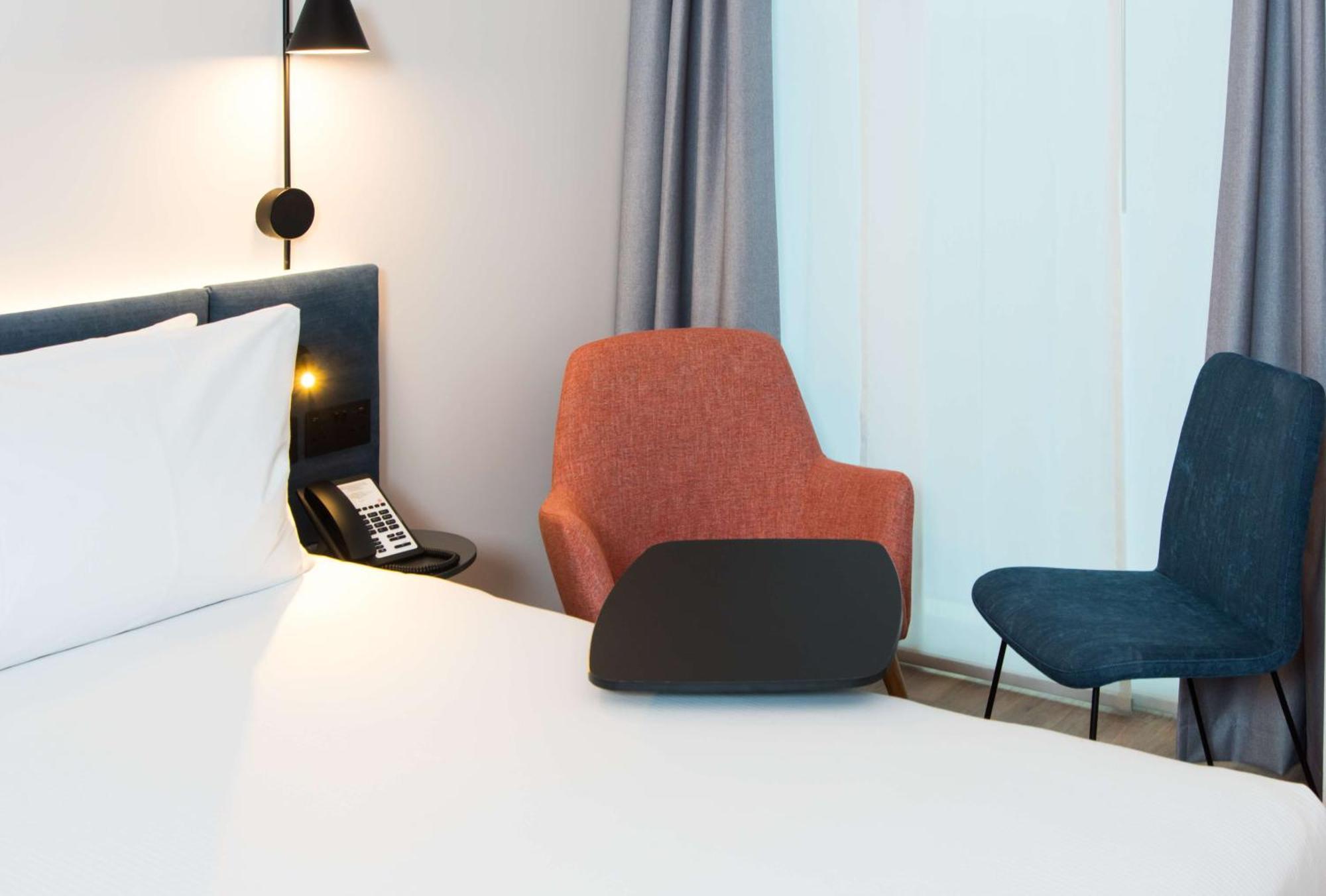 Quarto com Cama Queen-size