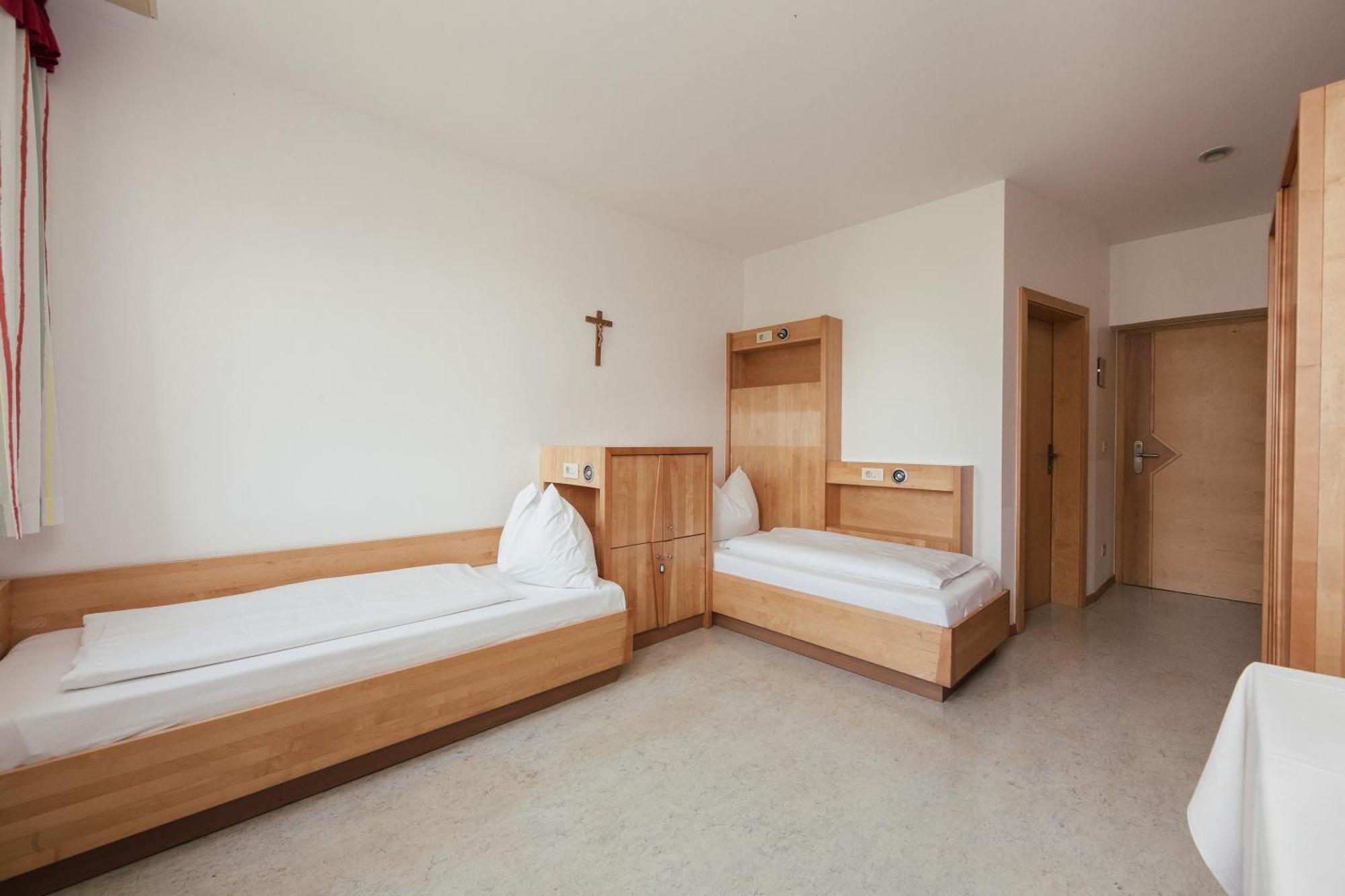 Economy Zweibettzimmer - Nebengebäude