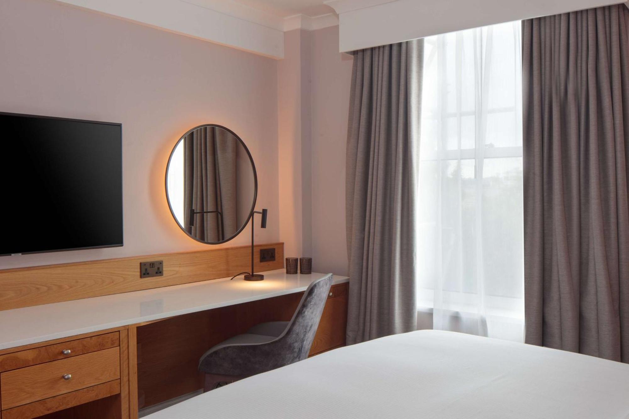 Habitación con cama extragrande - Adaptada para personas de movilidad reducida