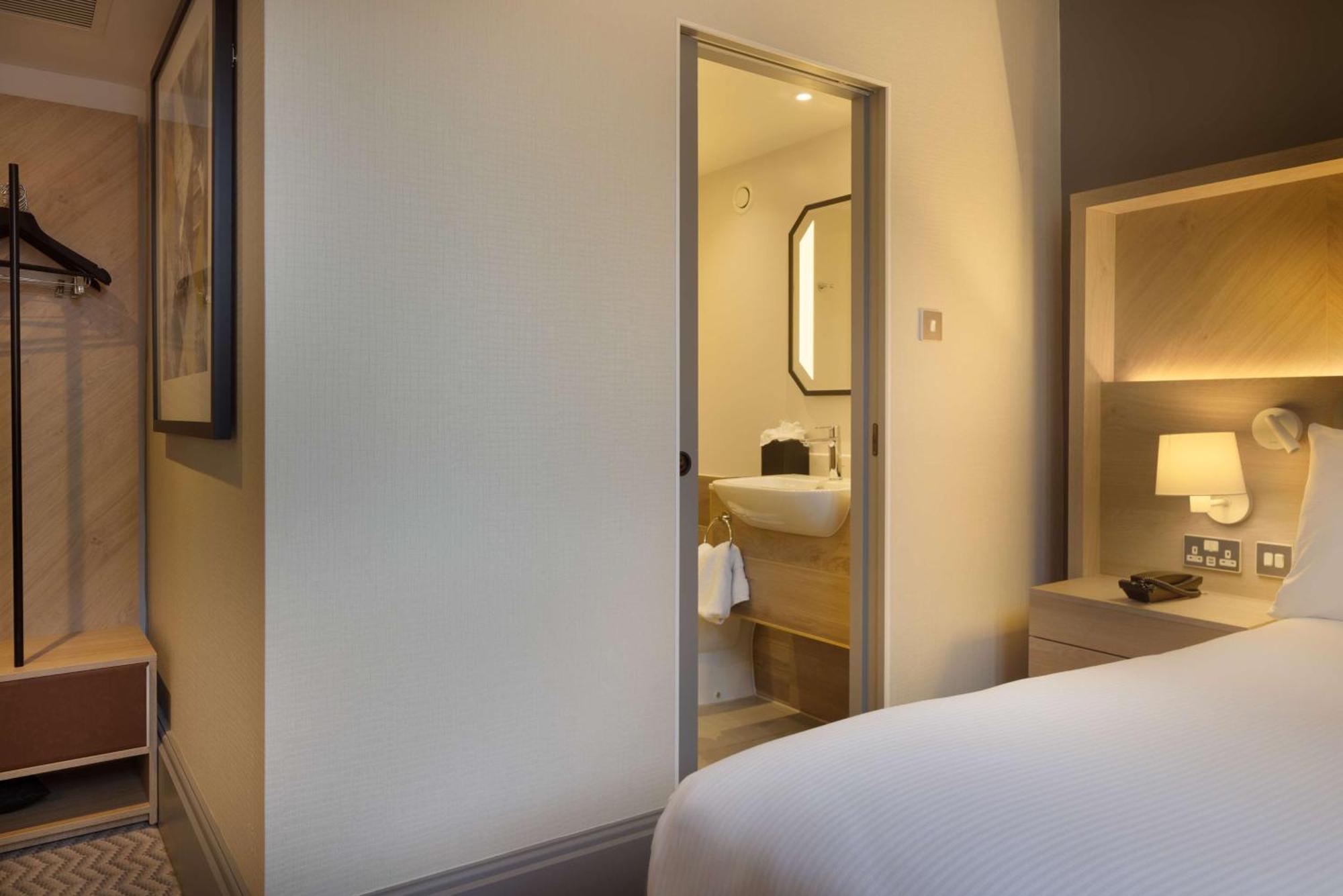 Quarto Duplo Compacto