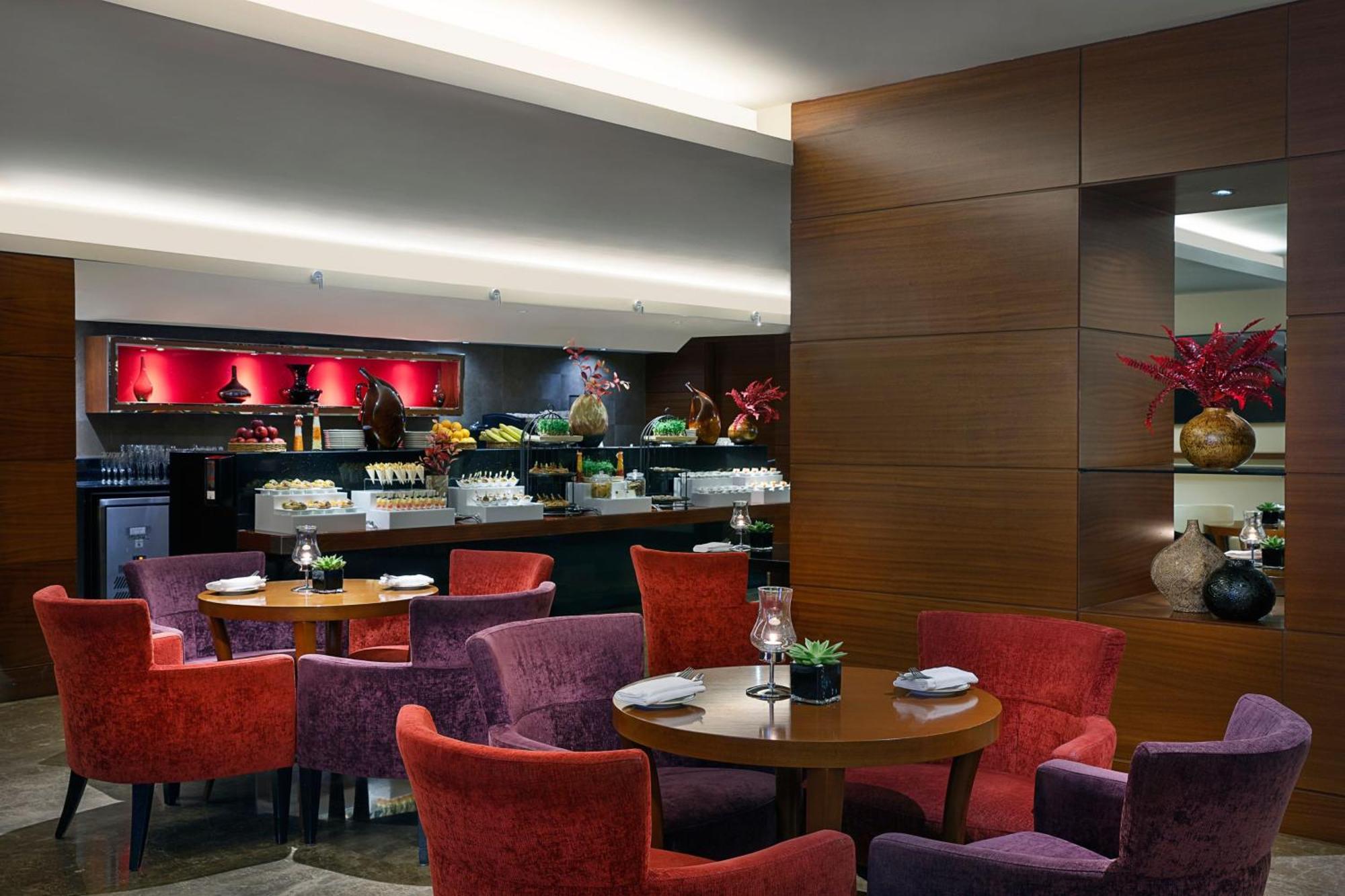 Camera Club con Accesso Club Lounge, 1 Letto King-Size e Vista Città