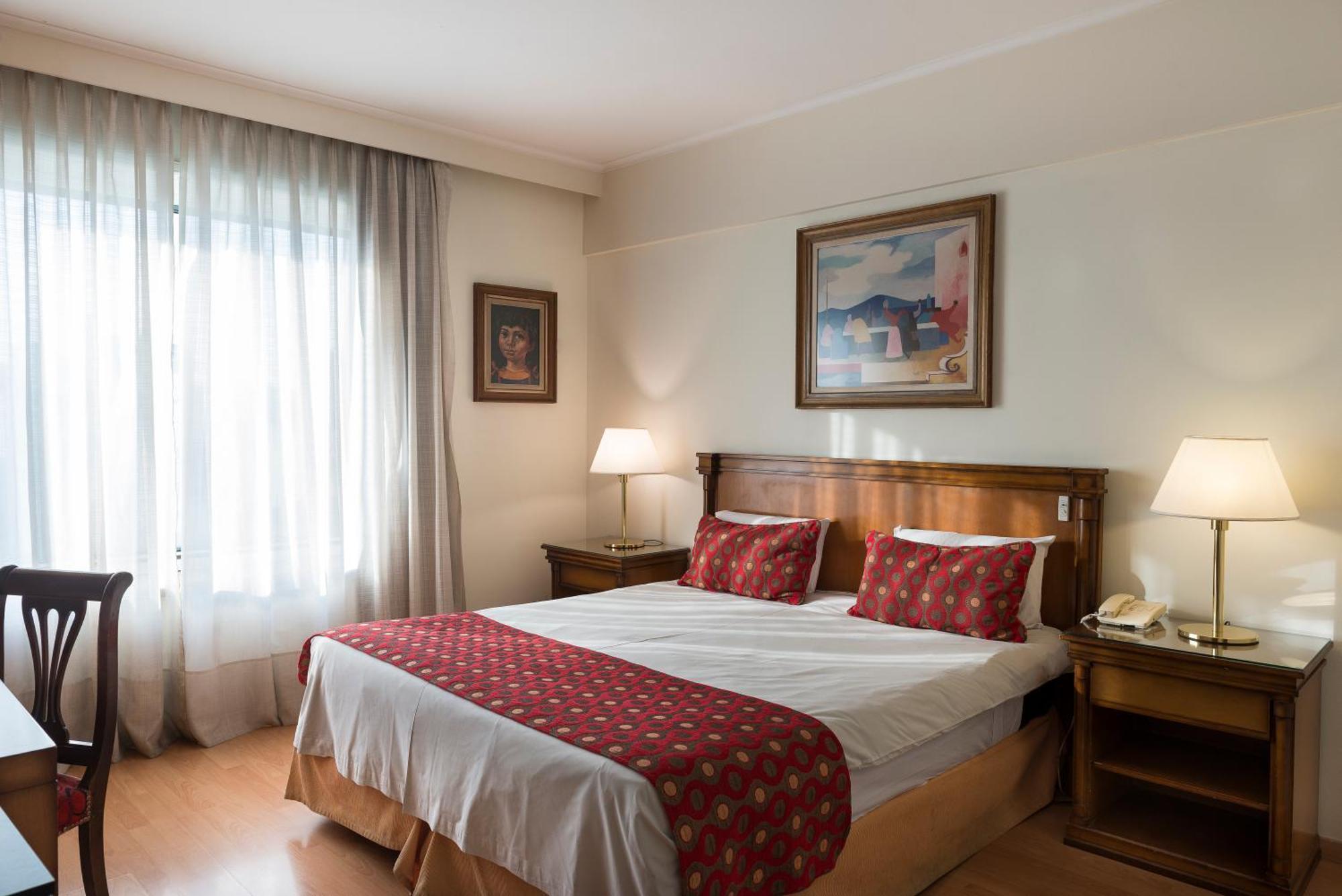Quarto Standard com Cama de Casal ou 2 de Solteiro