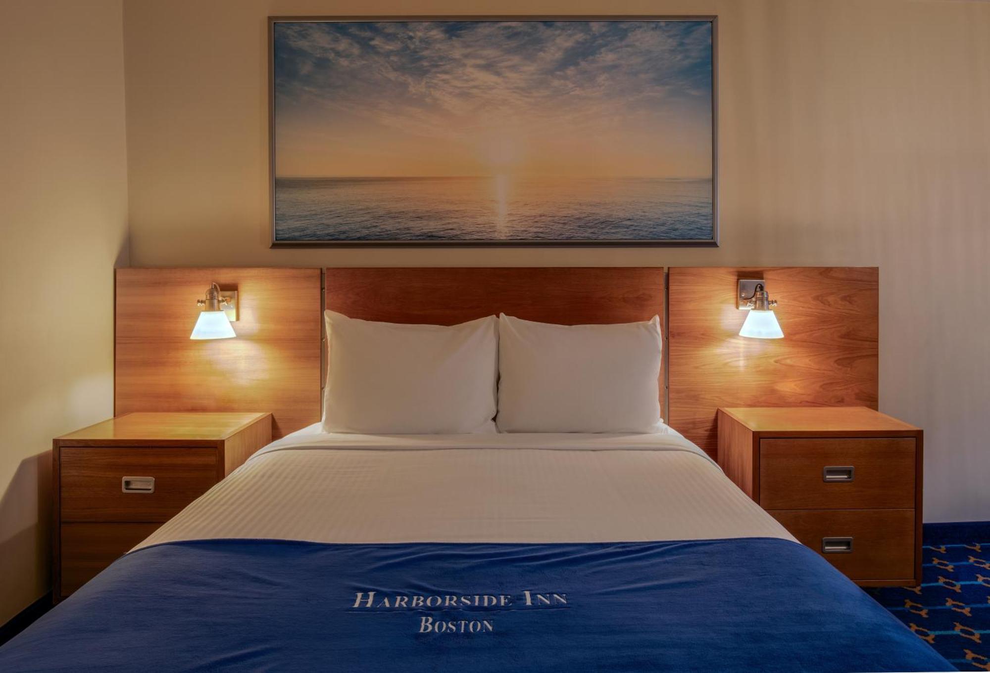 Kamer met Queensize Bed en Uitzicht op de Stad