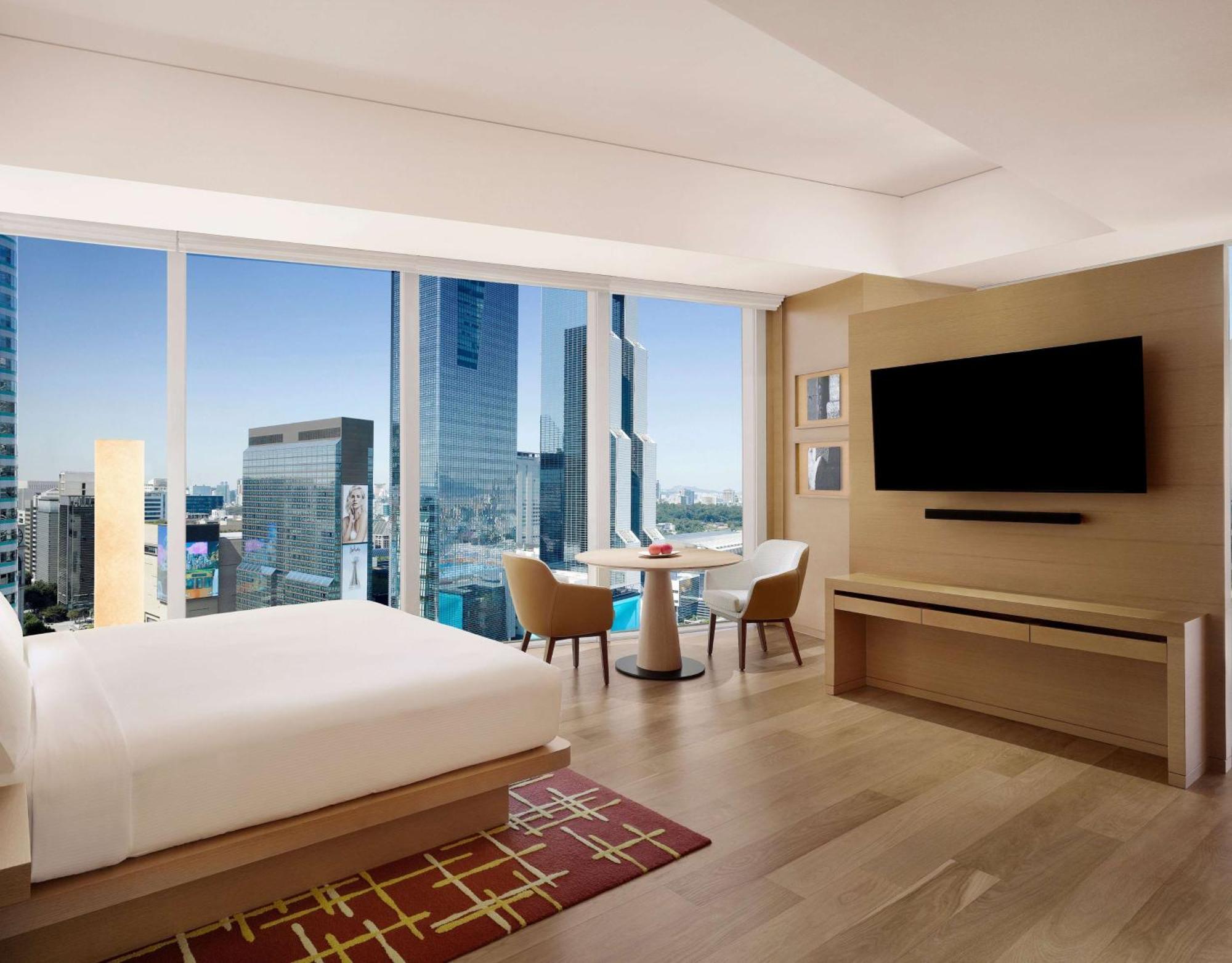 1 King Bed City View Deluxe,1554491230:JPEG