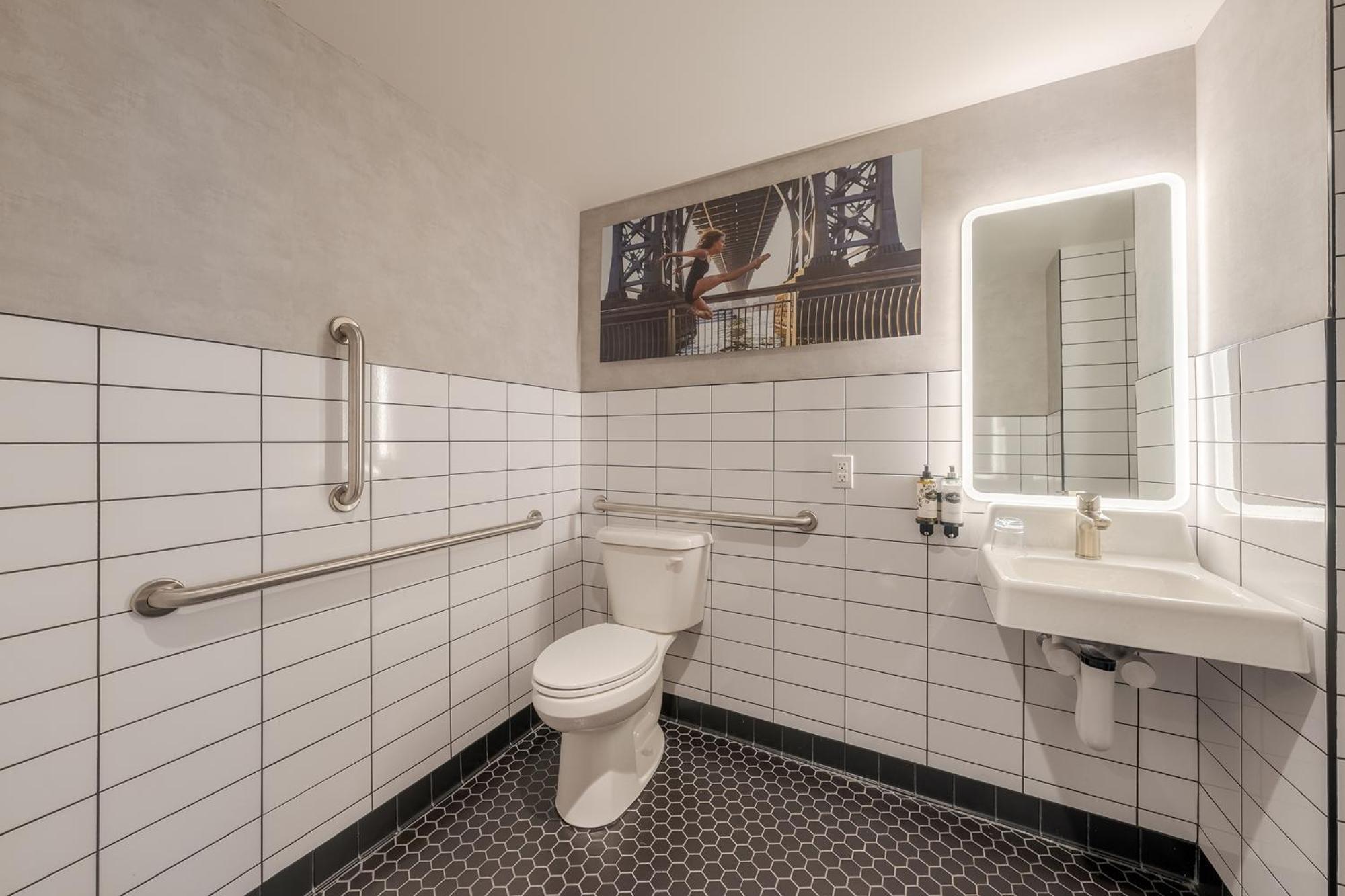 Quarto Conforto - Acessível a Pessoas com Mobilidade Condicionada