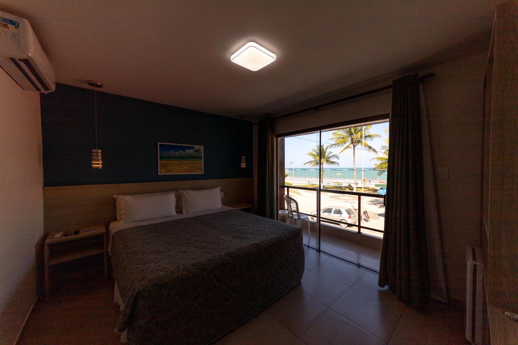 Quarto Duplo com Varanda e Vista do Mar