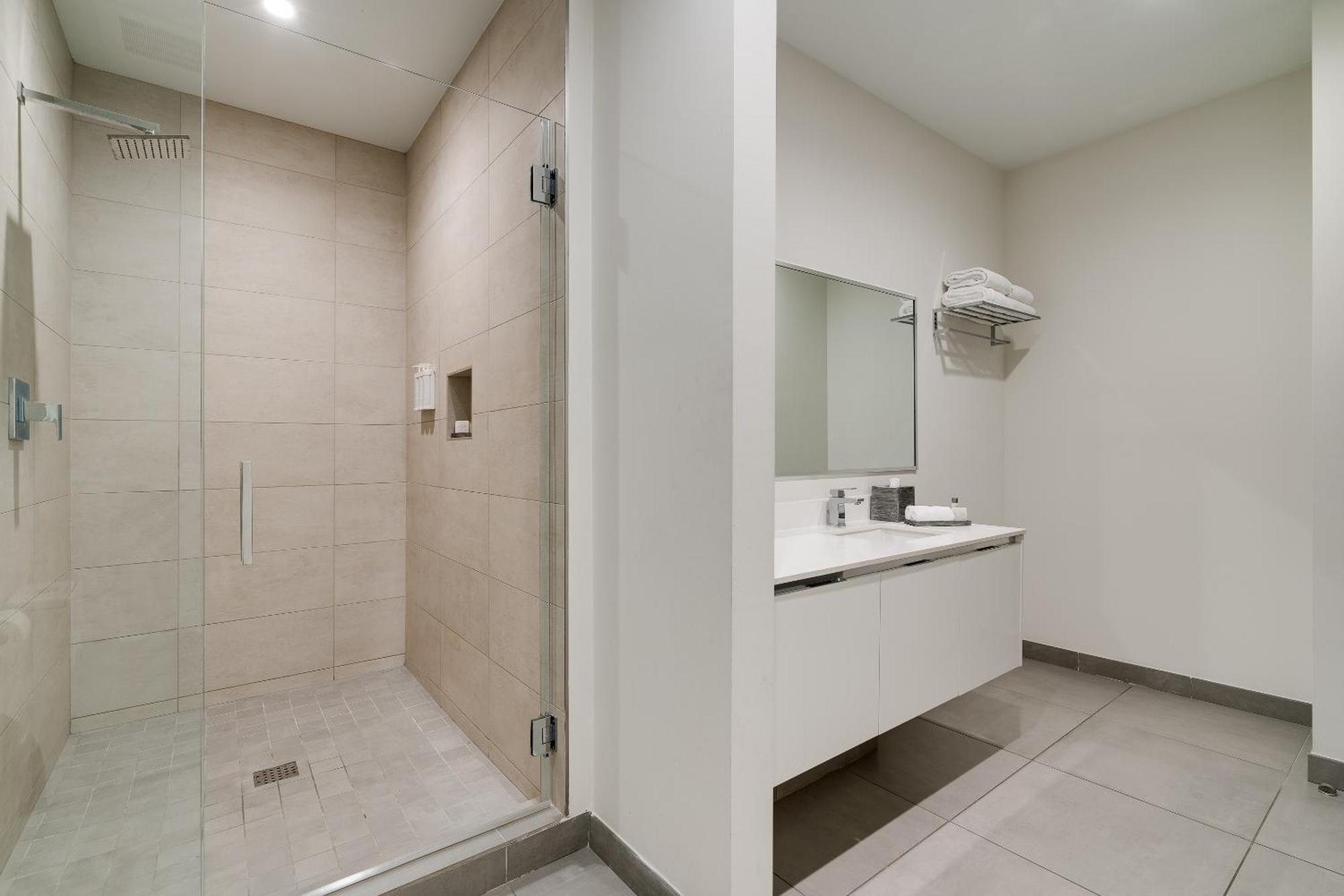 Three Bedroom Suite with Water View