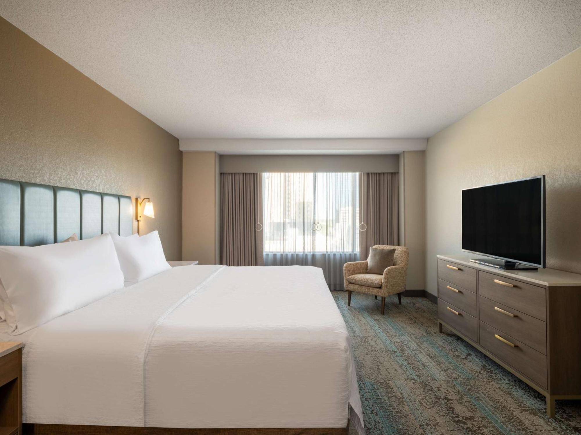 One-Bedroom King Suite