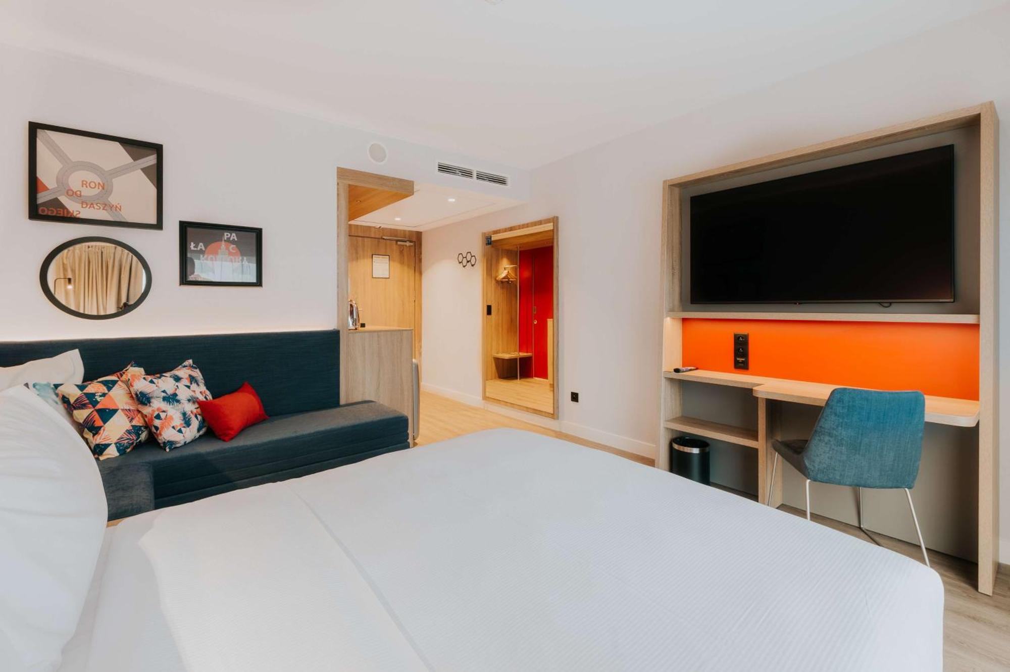 Habitación con sofá cama - 1 cama grande