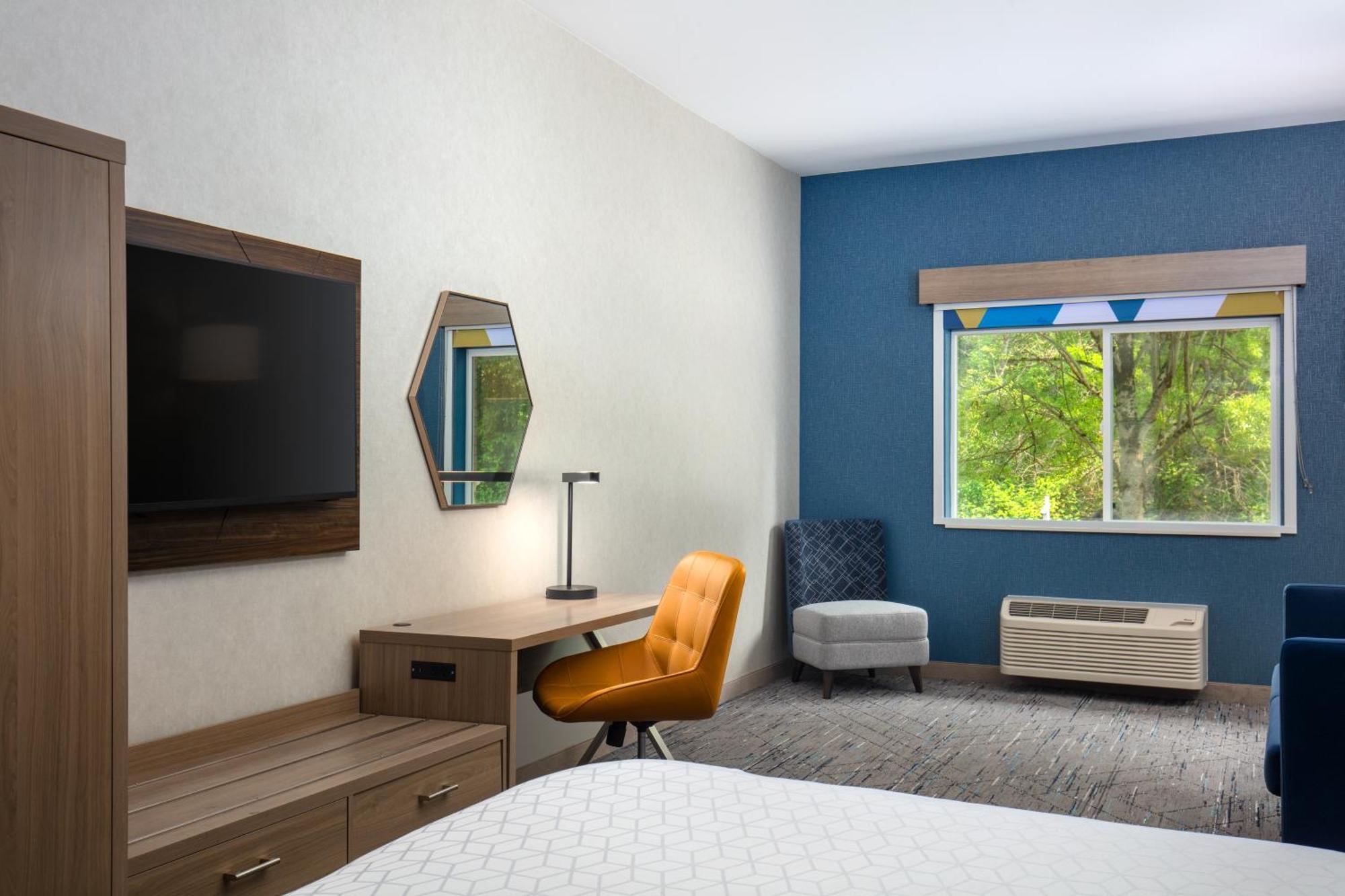 King Suite with Sofa Bed