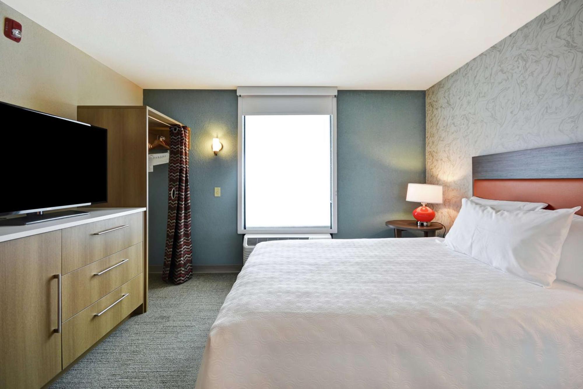 King Studio Suite - Hearing Access/Non-Smoking