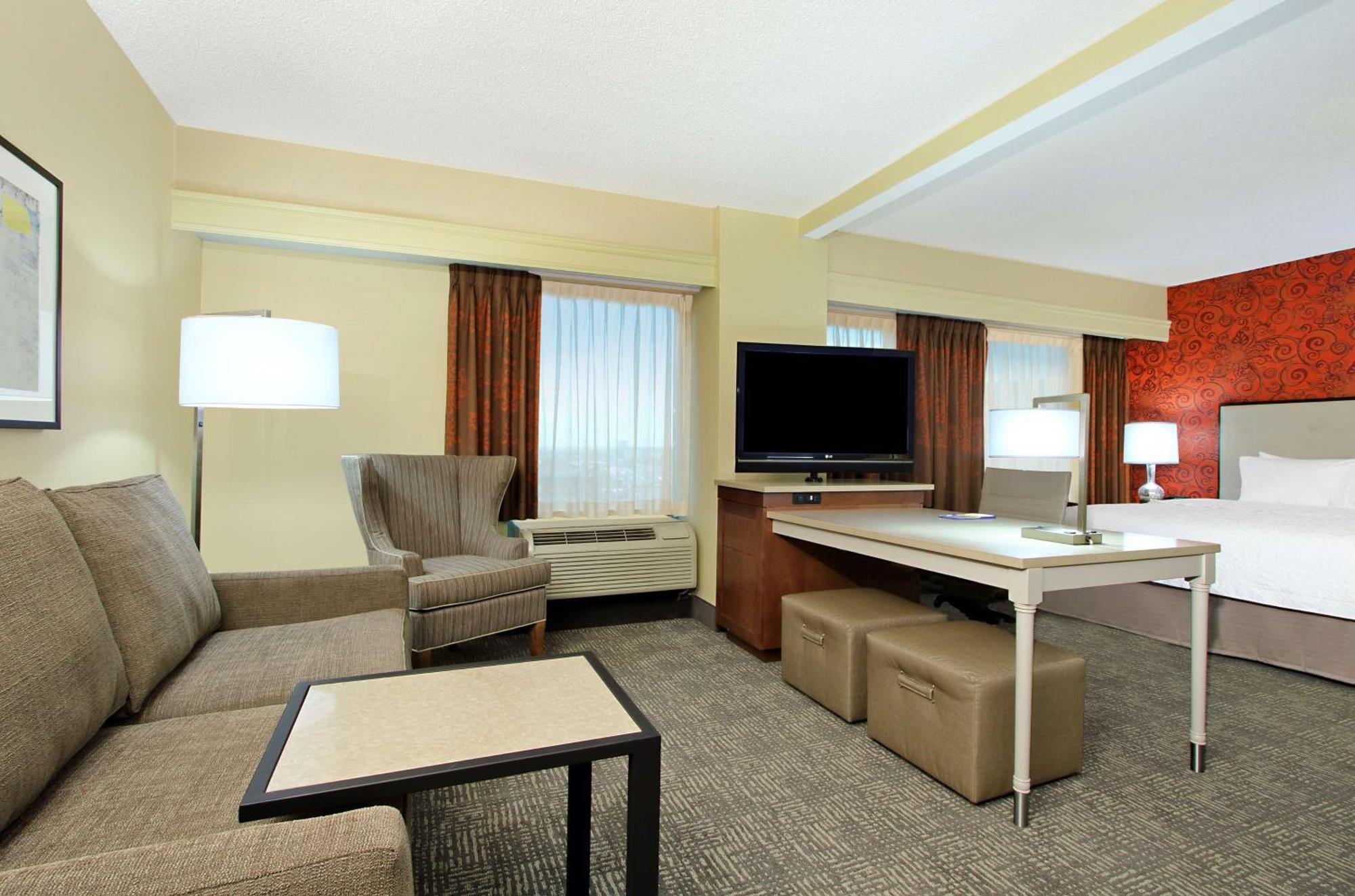 King Suite with Sofa Bed - Non-Smoking