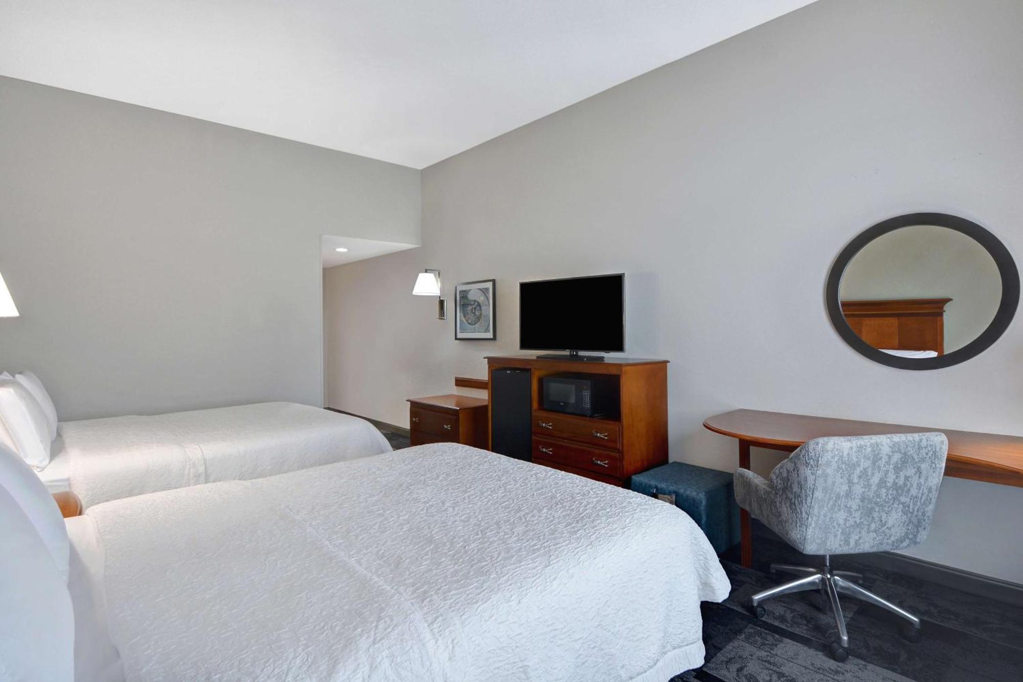 Room with Two Queen Beds - Non-Smoking