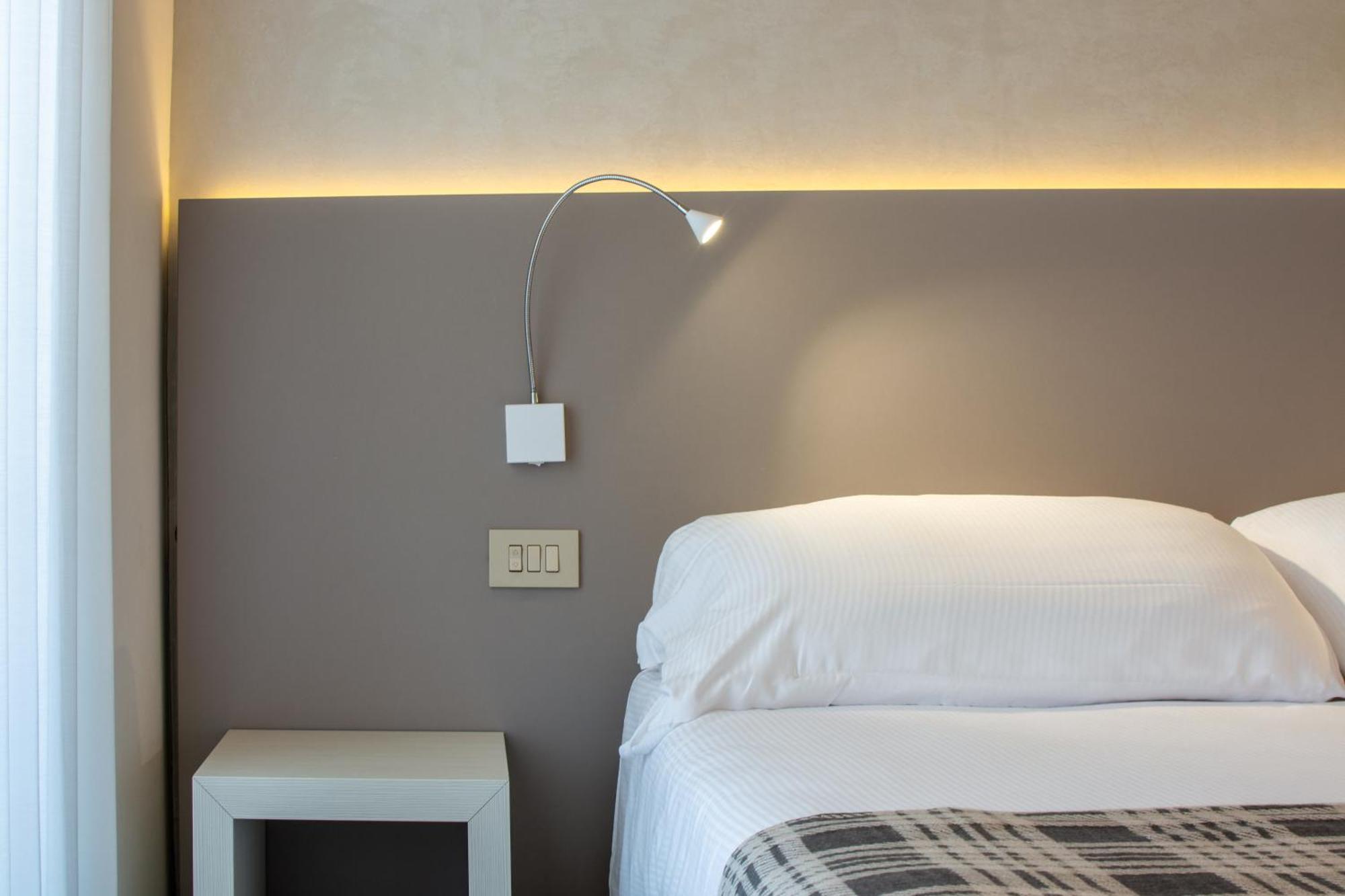 2 Zimmer mit Verbindungstür