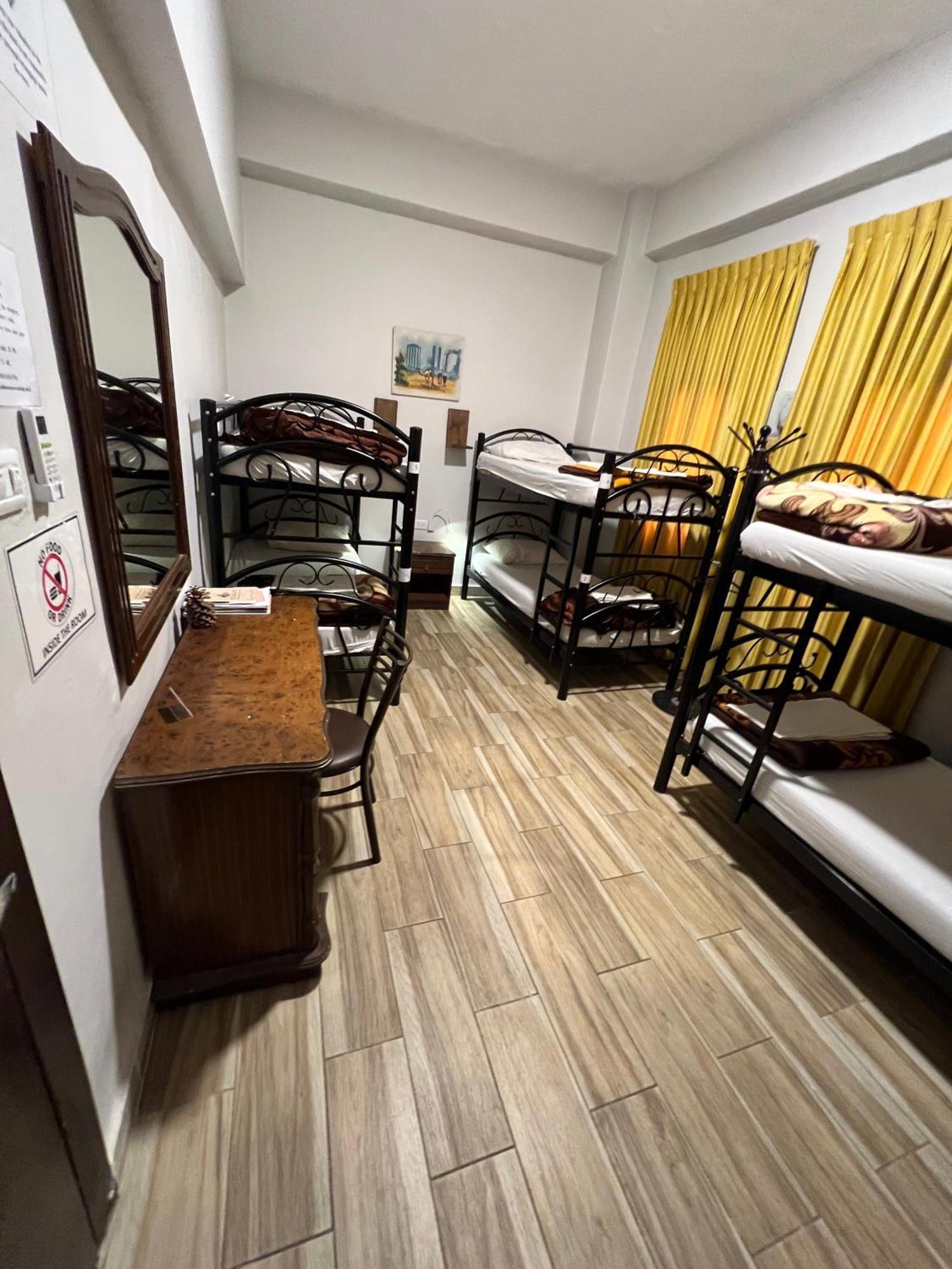 Posto Letto in Dormitorio Femminile