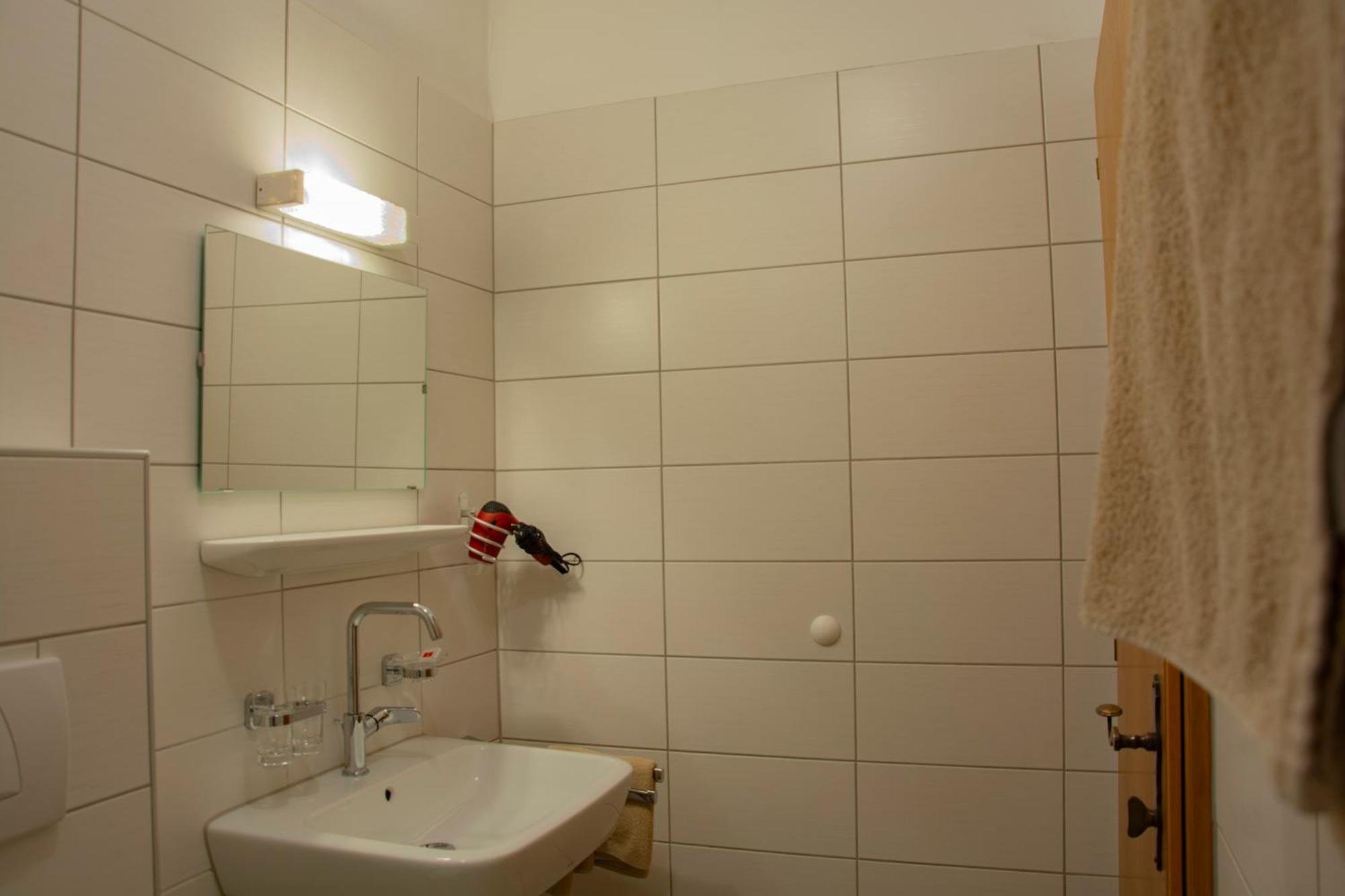 Doppelzimmer mit Balkon