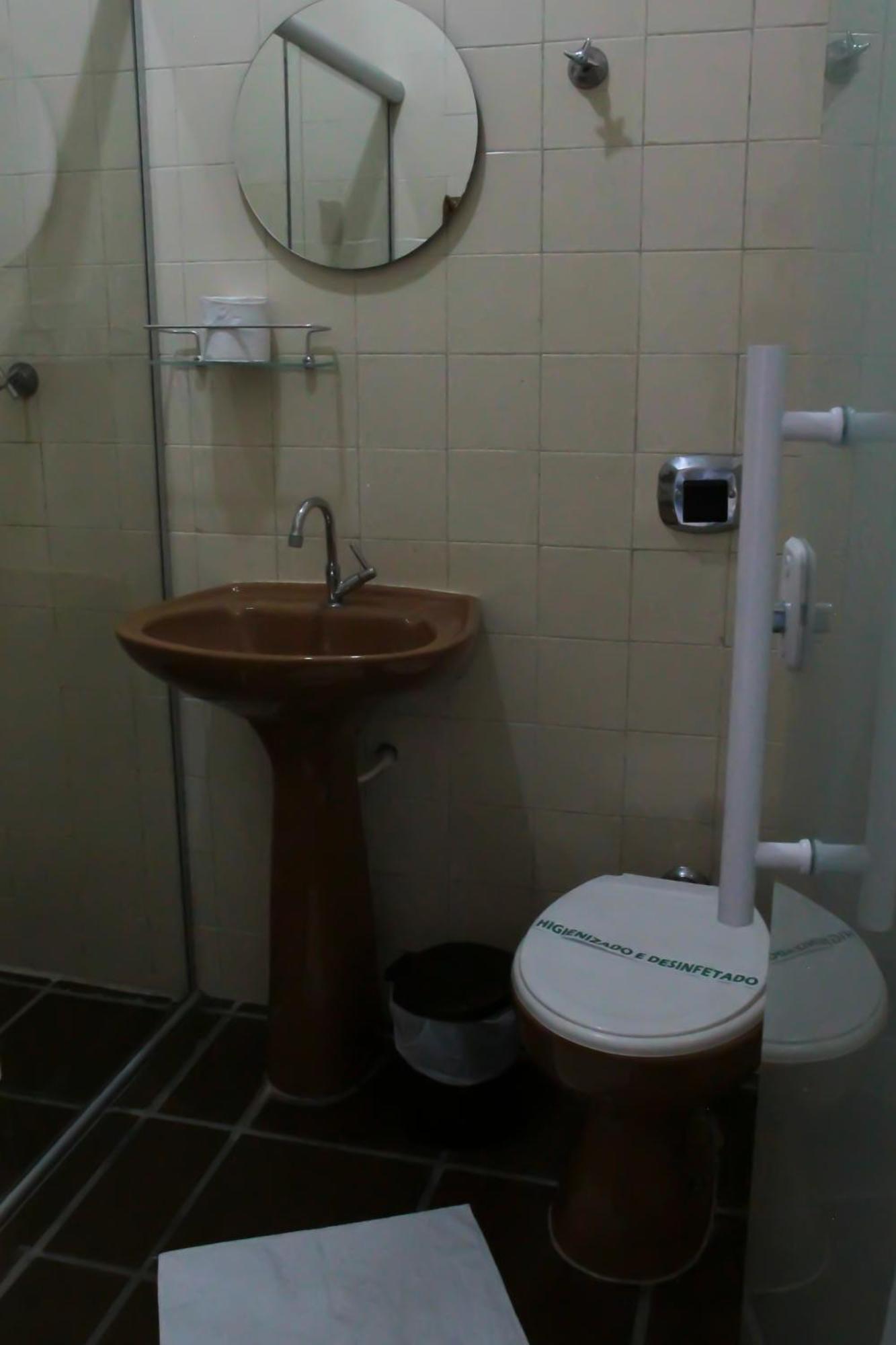 Quarto Duplo