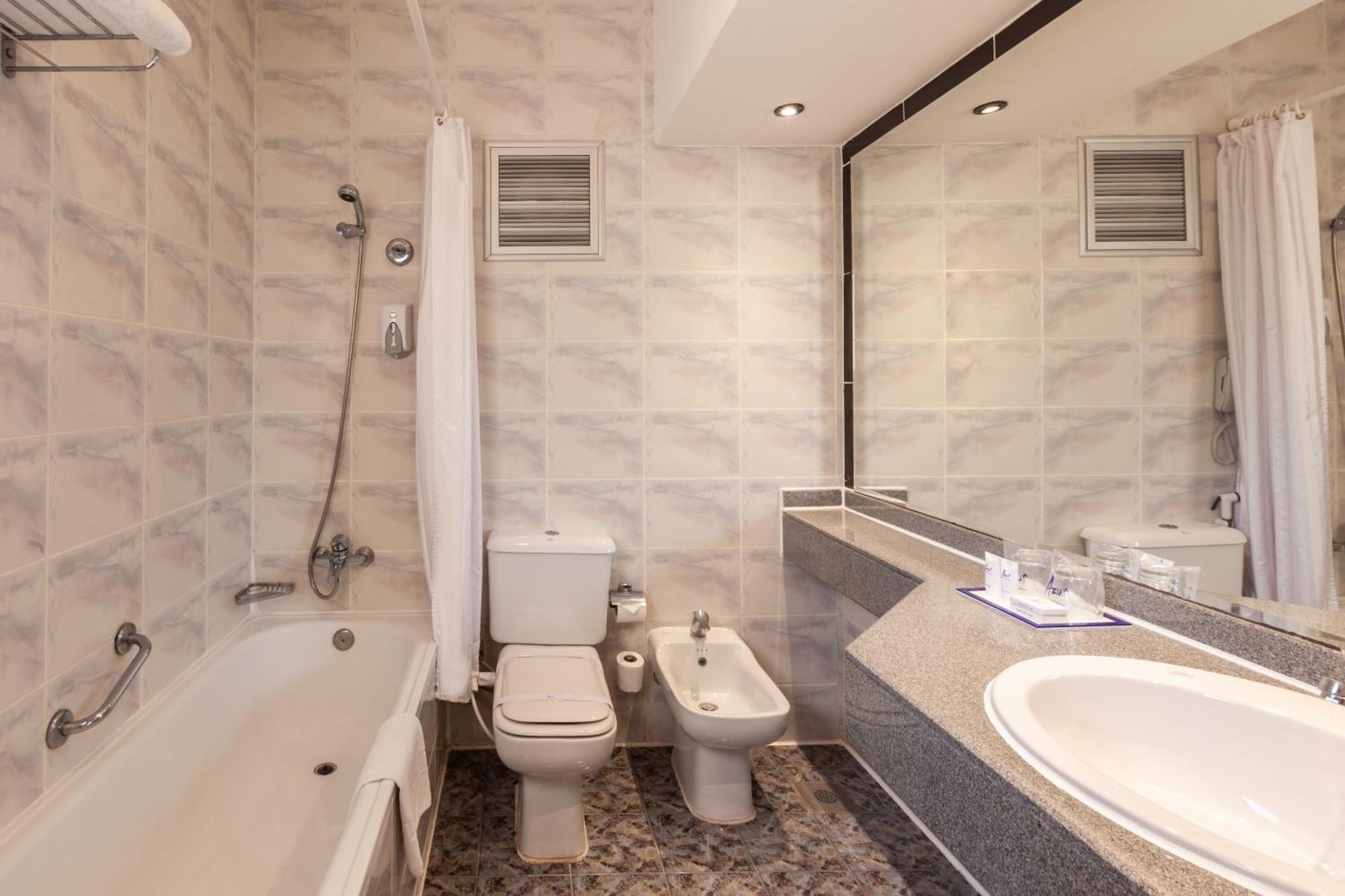 Bungalow com 1 Quarto (3 Adultos)