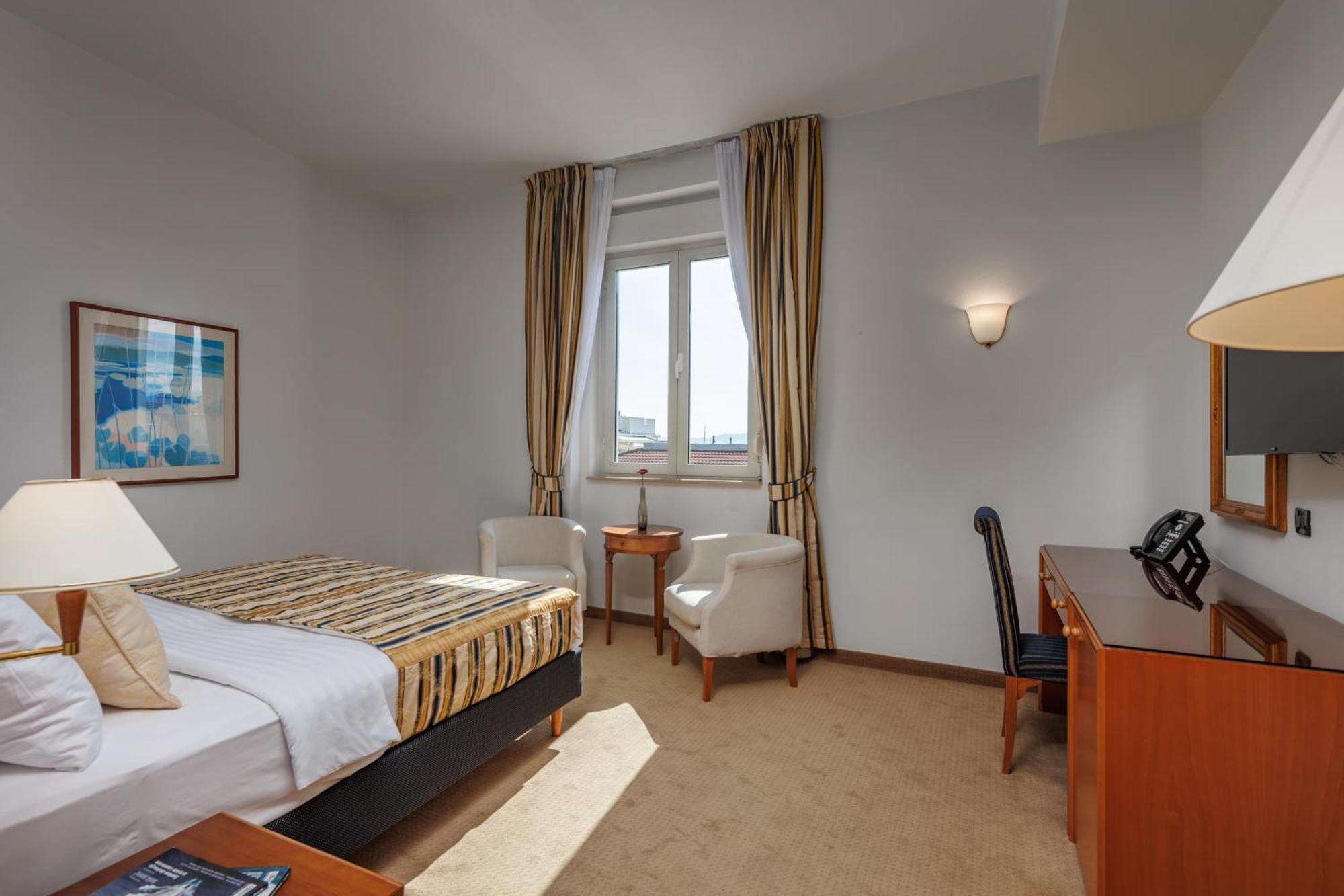 Standard Doppel- oder Zweibettzimmer