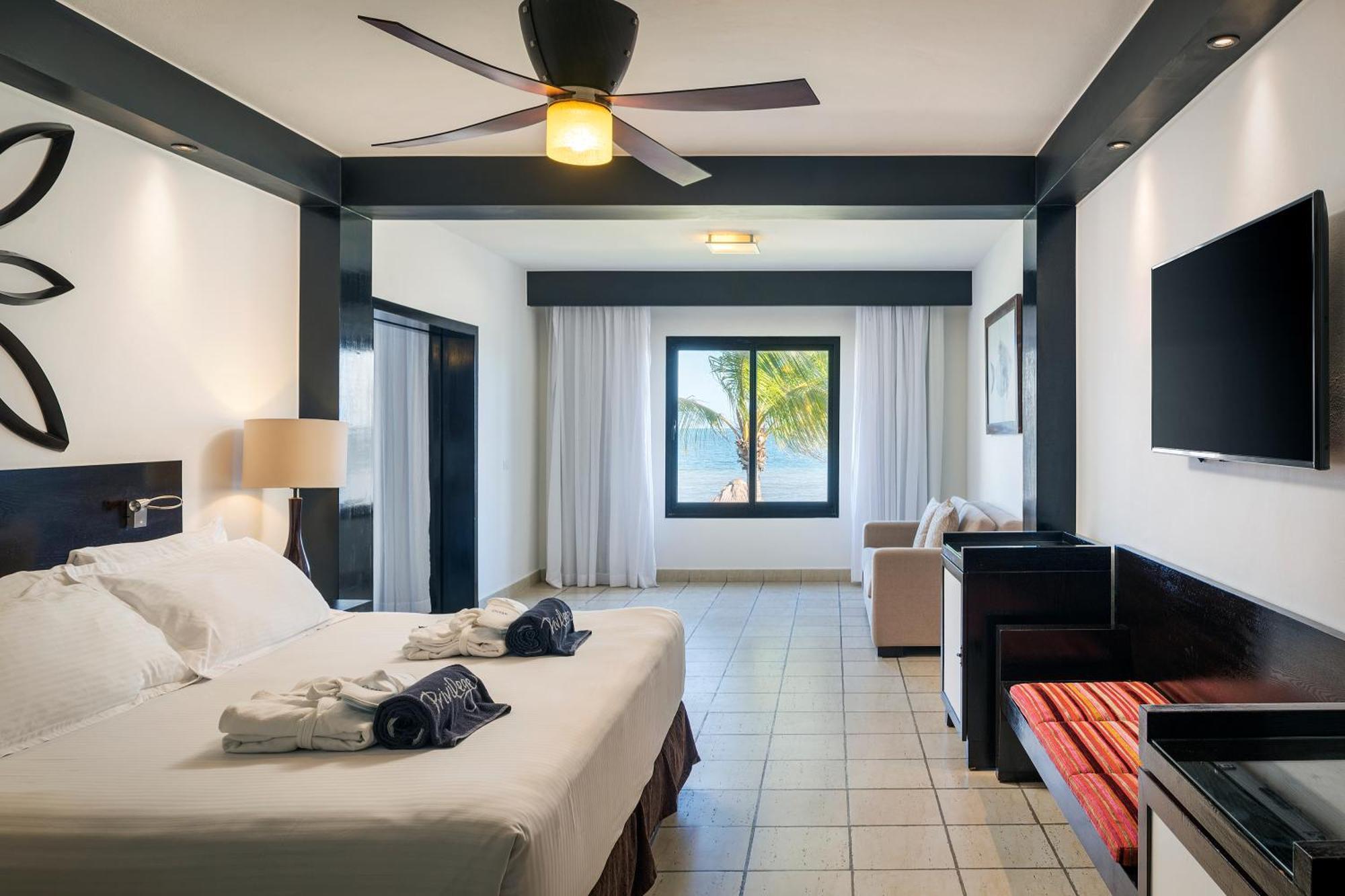 Suite principal Privilege con vistas al mar