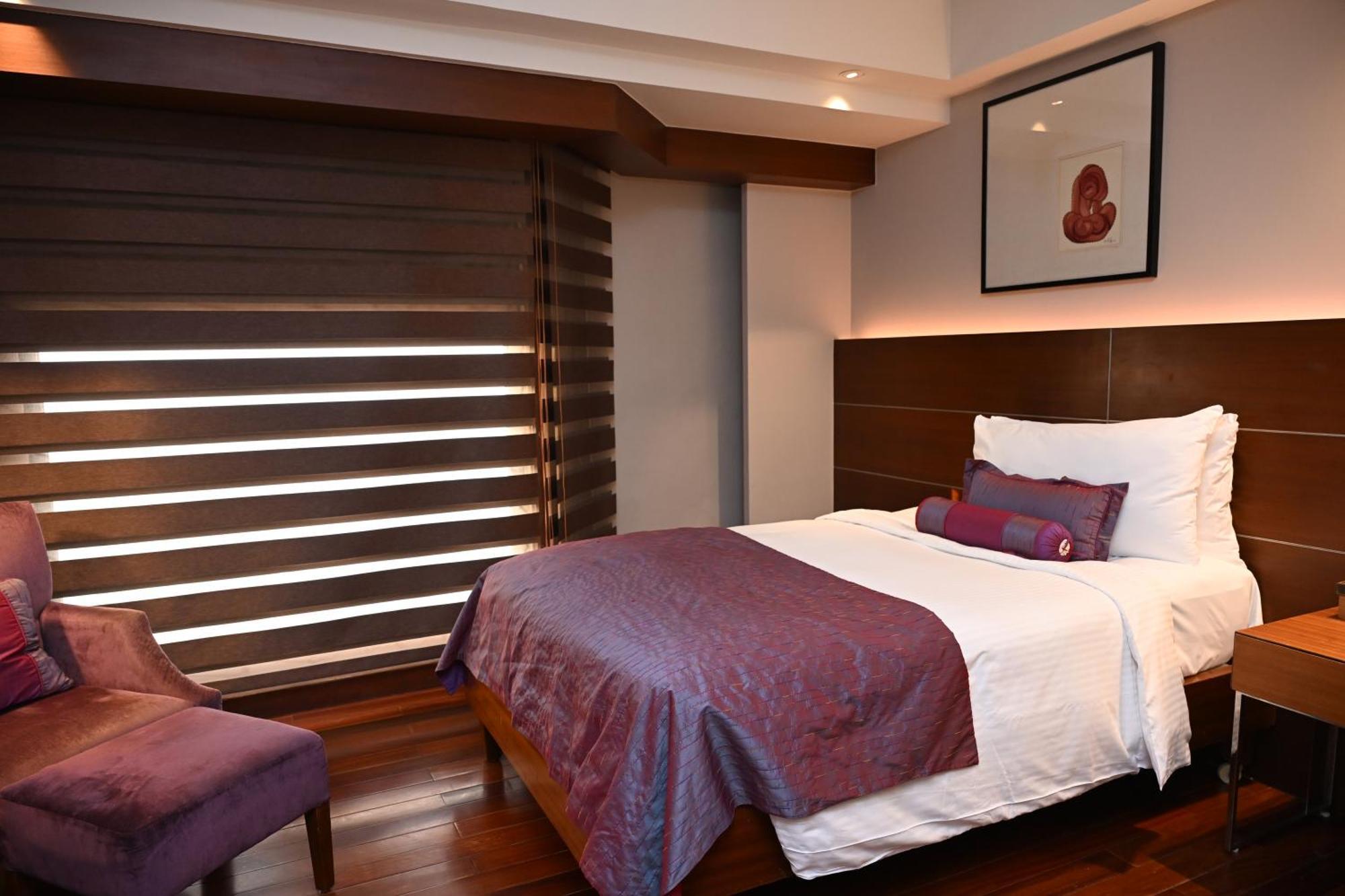 Premier Kamer met Kingsize Bed - 10% Korting op Eten en Frisdrank, Wasservice en Spa