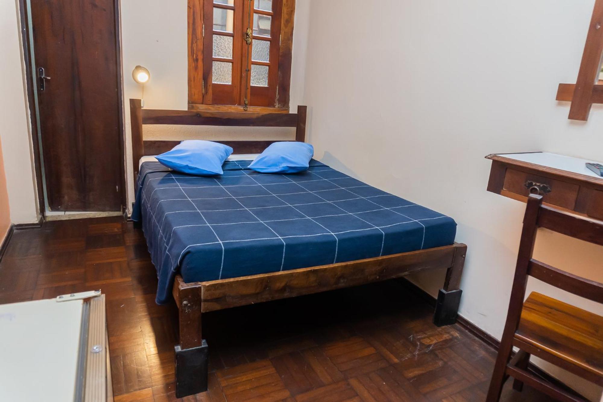 Quarto Individual Econômico