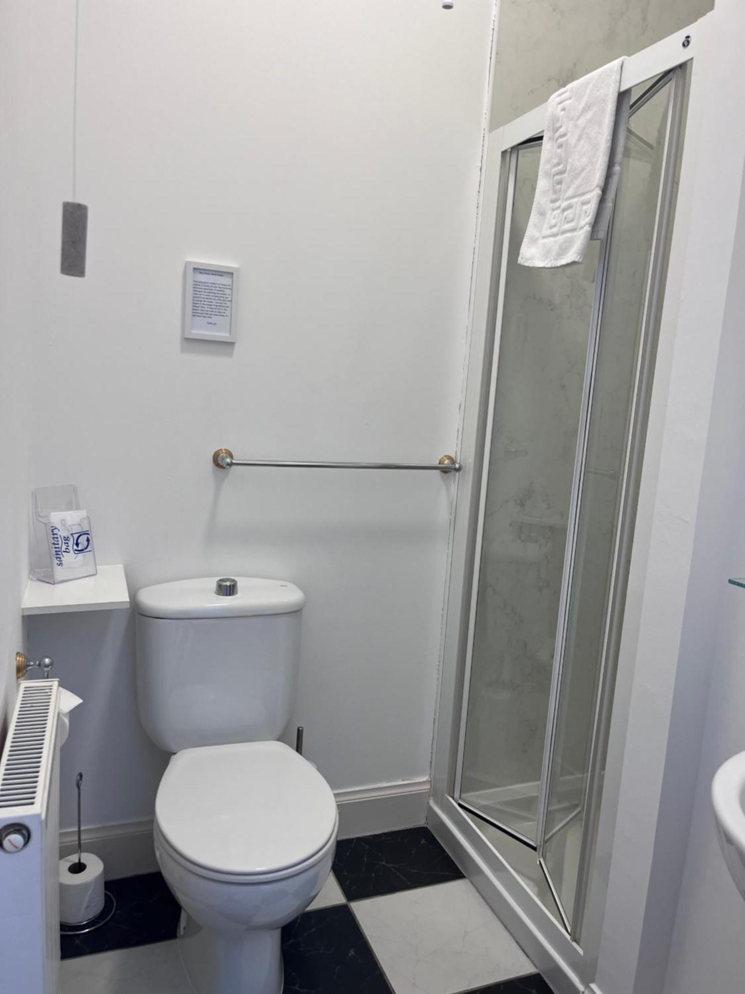 Eenpersoonskamer met Badkamer