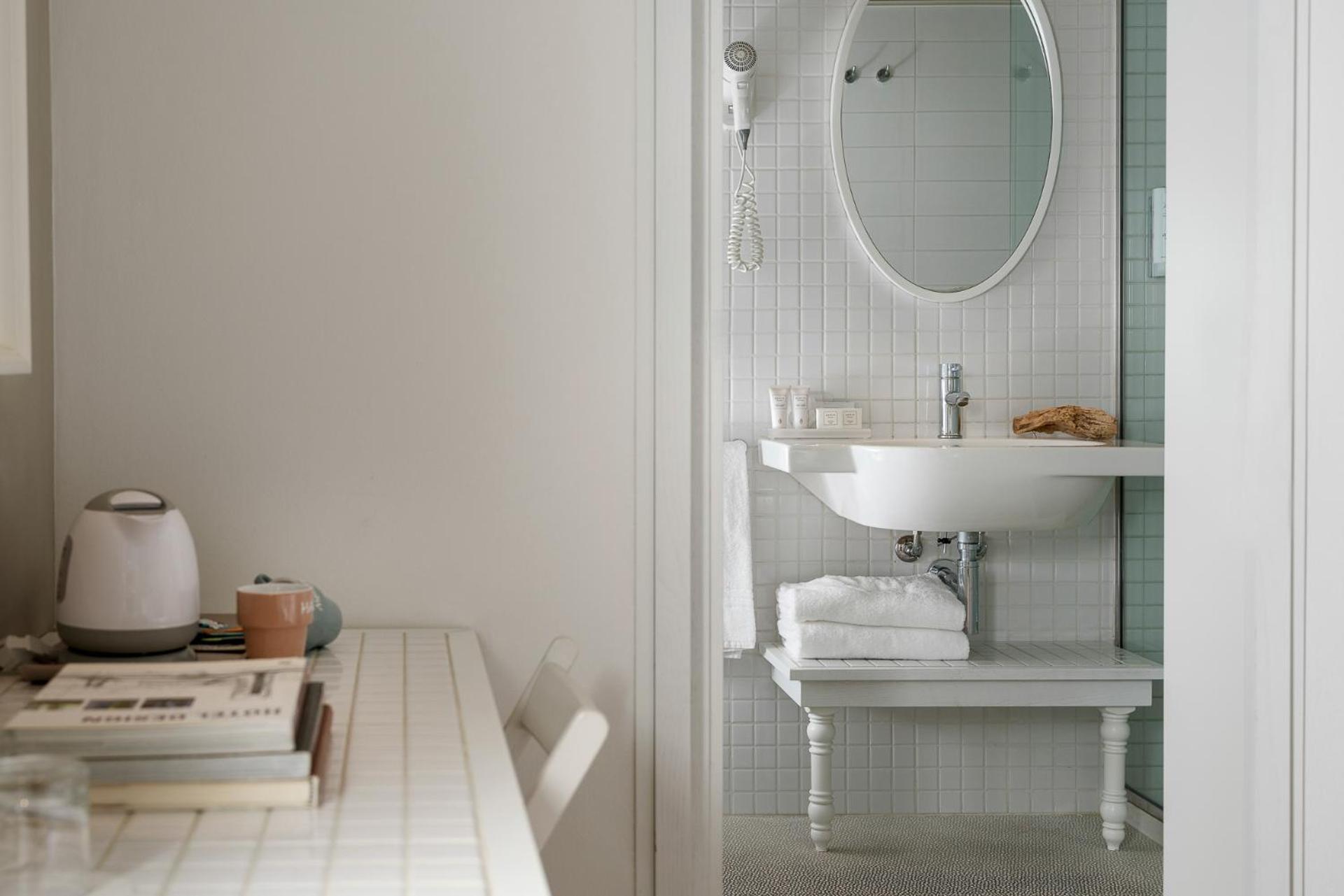 Camera Matrimoniale Deluxe con Balcone e Vista Mare