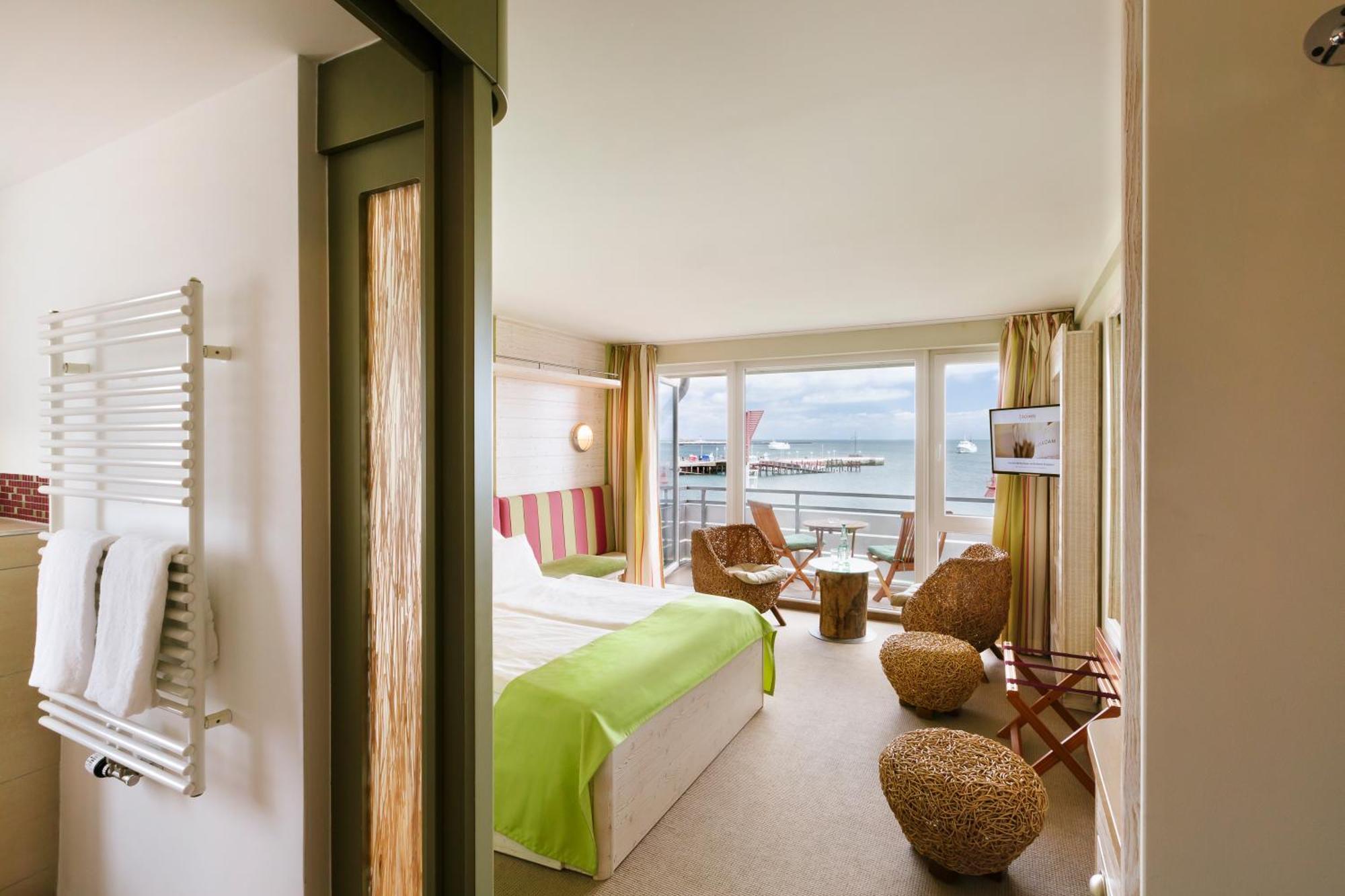 Comfort Doppelzimmer mit Meerblick und Terrasse/Balkon