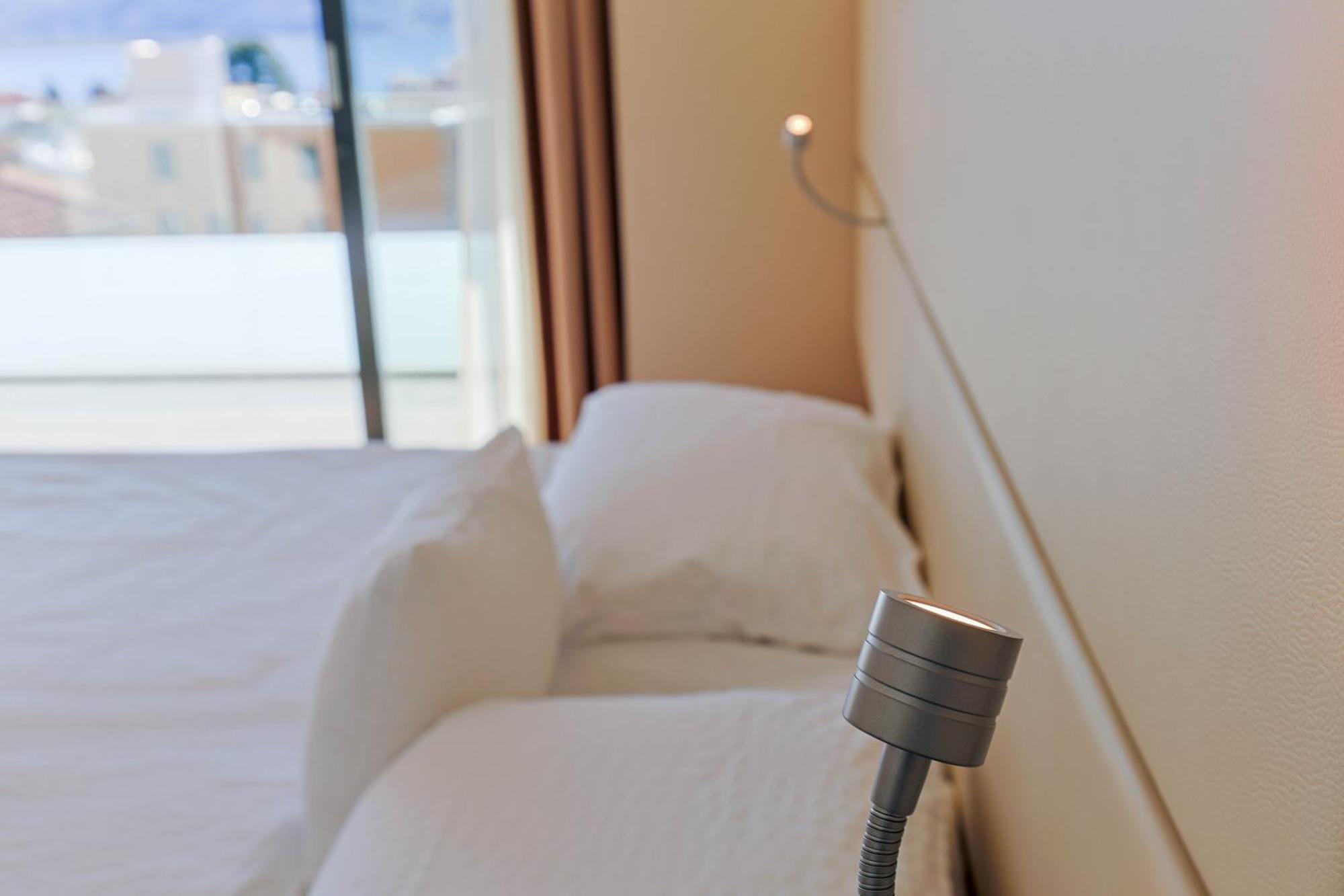 Comfort Double Room with Lake View and Balcony