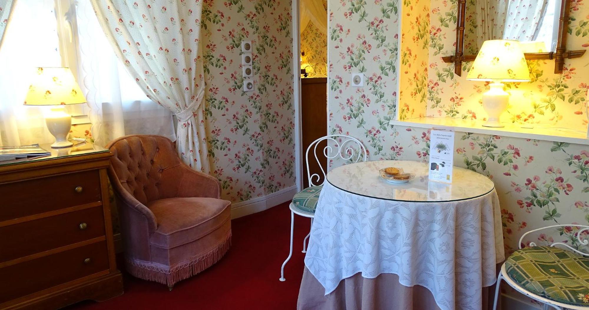 Suite with Garden View,1578377114:JPEG