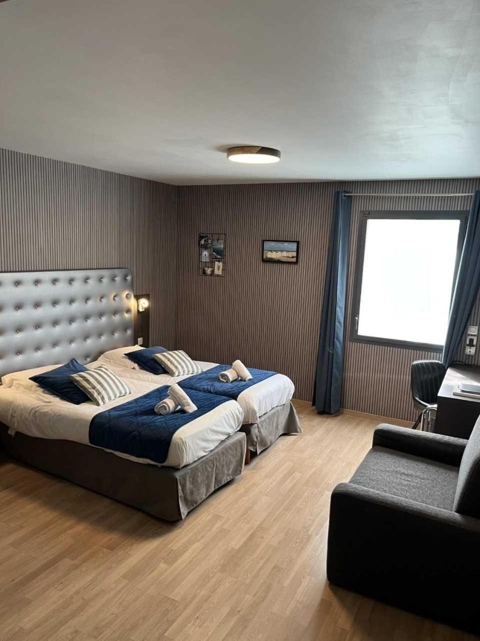 Chambre Lits Jumeaux Confort pour Personnes à Mobilité Réduite