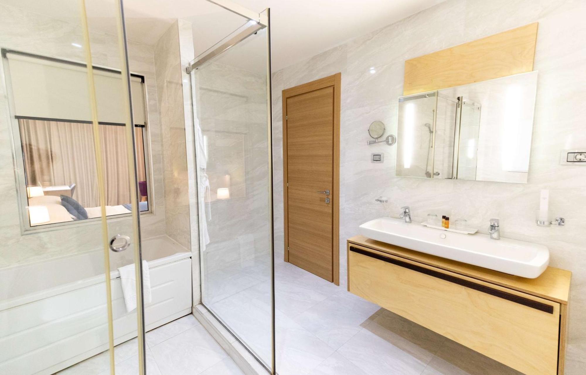 Camera King Deluxe con Vasca da Bagno
