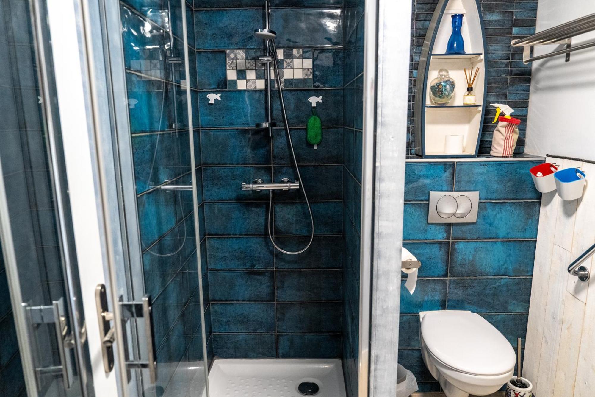 Chambre Triple avec Salle de Bains Privative