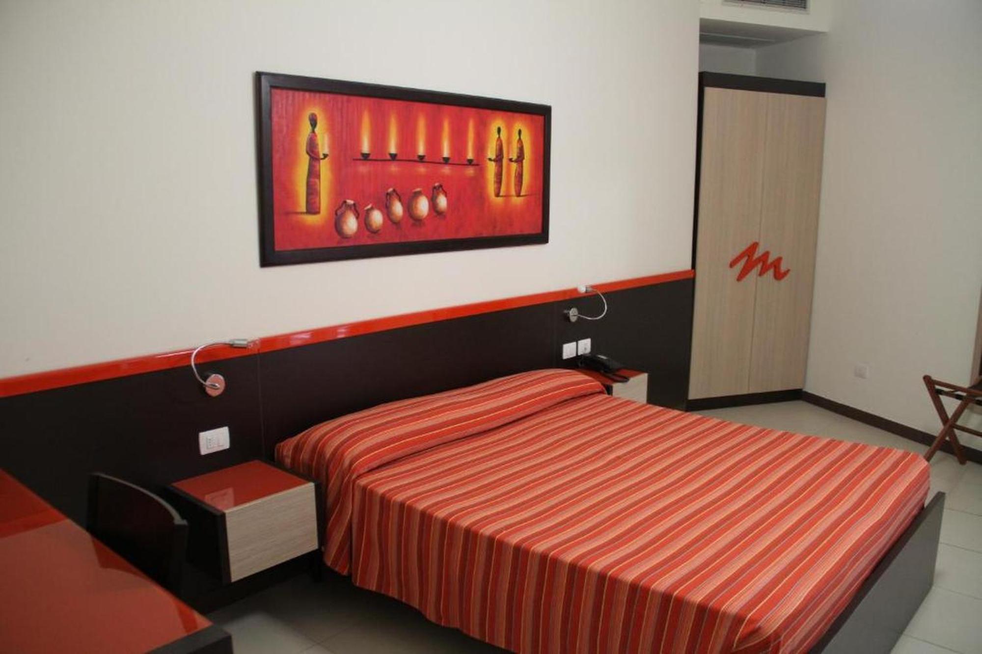 Standard Double Room,1580090519:JPEG